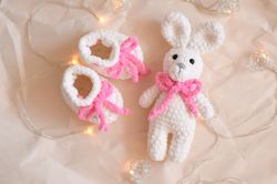 baby shower gift ideas for newborn girl, gift set for newborn girl, newborn photo props gift set for gift, bunny toy