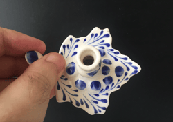 Ceramic candle holder - Grape leaf - with enamel. Width - 8.5 cm, height - 5 cm.