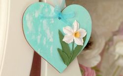 Wooden hanging heart with 3D daffodil Mother gift Doorknob decor Easter decoration Valentine's day Wedding decor gift