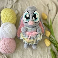 Crochet Pattern Bunny / amigurumi rabbit tutorial / Amigurumi stuff toys / Amigurumi pattern / big eyes / long ears