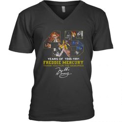 45 Years Of Freddie Mercury Signature Thank You For The Memories V-Neck T-Shirt