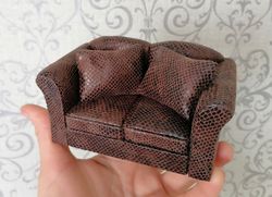 Handmade sofa. 1:12. miniature dollhouse.