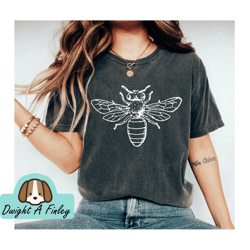 Bee Botanical Shirt Bee TShirt Nature Shirt Summer Shirt Gift For Her Cute Bee Shirt Bee wildflower shirt mom shirt anni