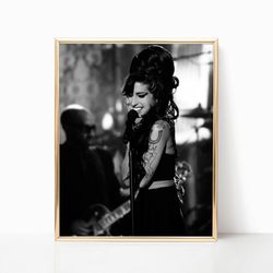 Amy Winehouse Print Famous Singer Pop Music Artist Canvas Black and White Retro Vintage Photography Canvas Framed Femini