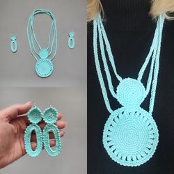 Boho power pendant, Knitted pendant and earrings, Handmade pendan, Jewelry pendant and earrings, mint jewelry