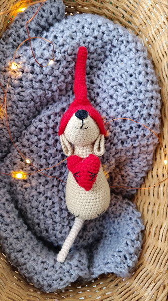 Amigurumi mouse crochet pattern 3.jpg