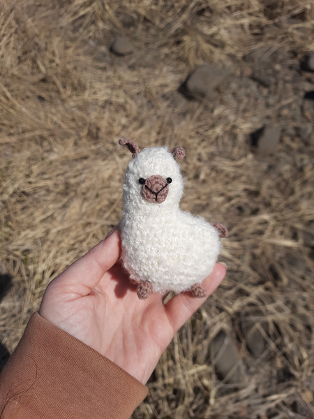 Stuffed mini llama toy crochet animal (10).jpg