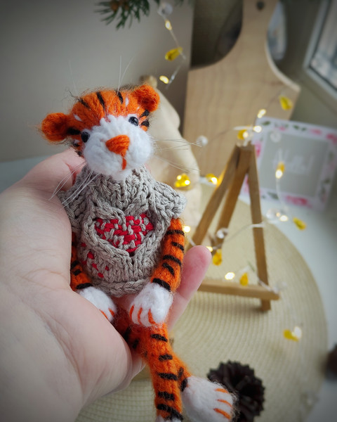 Tiger knitting pattern, cute tiger or pink panther, nursery decor, baby gift, amigurumi pattern, tiger tutorial, ebook 7.jpeg