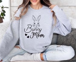 Personalized Bunny Mom Sweatshirt, Bunny Mother ,Happy New year shirt, Valentine shirt, T-shirt