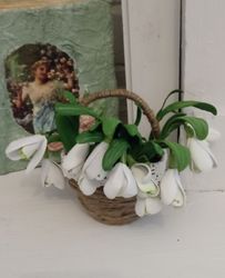 Bouguet art flowers - showdrops in linen basket with lase/ handmade floral arrangements/ gift for her/ spring flowers