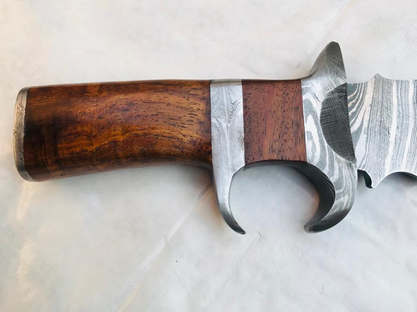 Handmade Damascus steel Hunting knife with Rose wood hnadle (4).jpeg