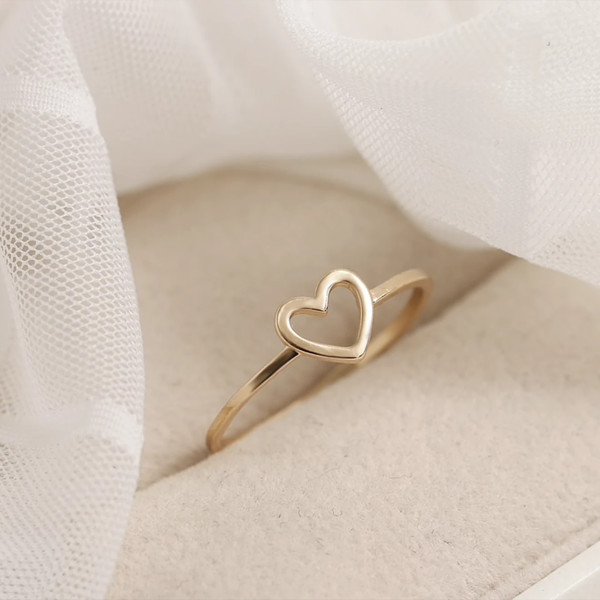 Love Heart Ring (4).jpg