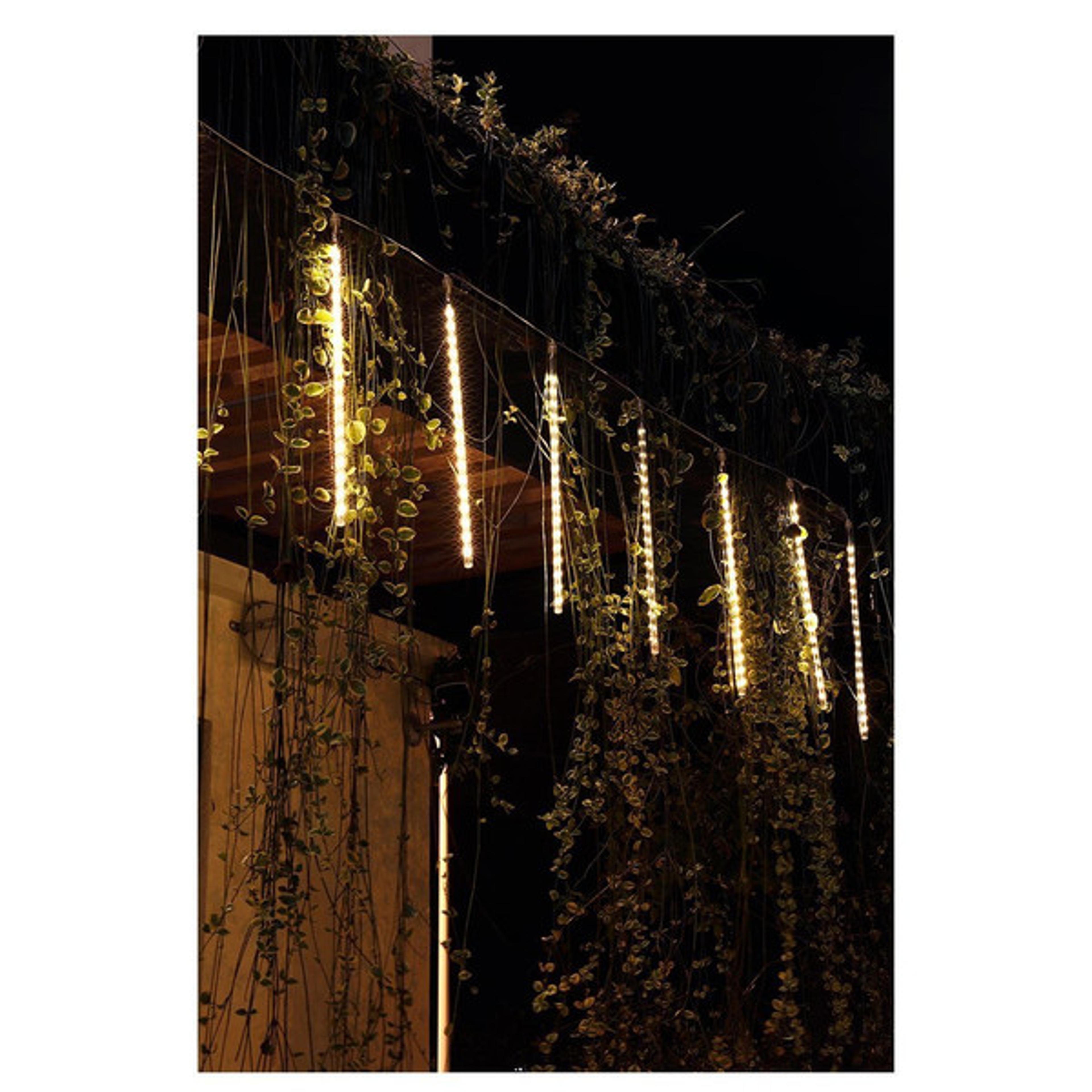 led dripping icicle christmas lights