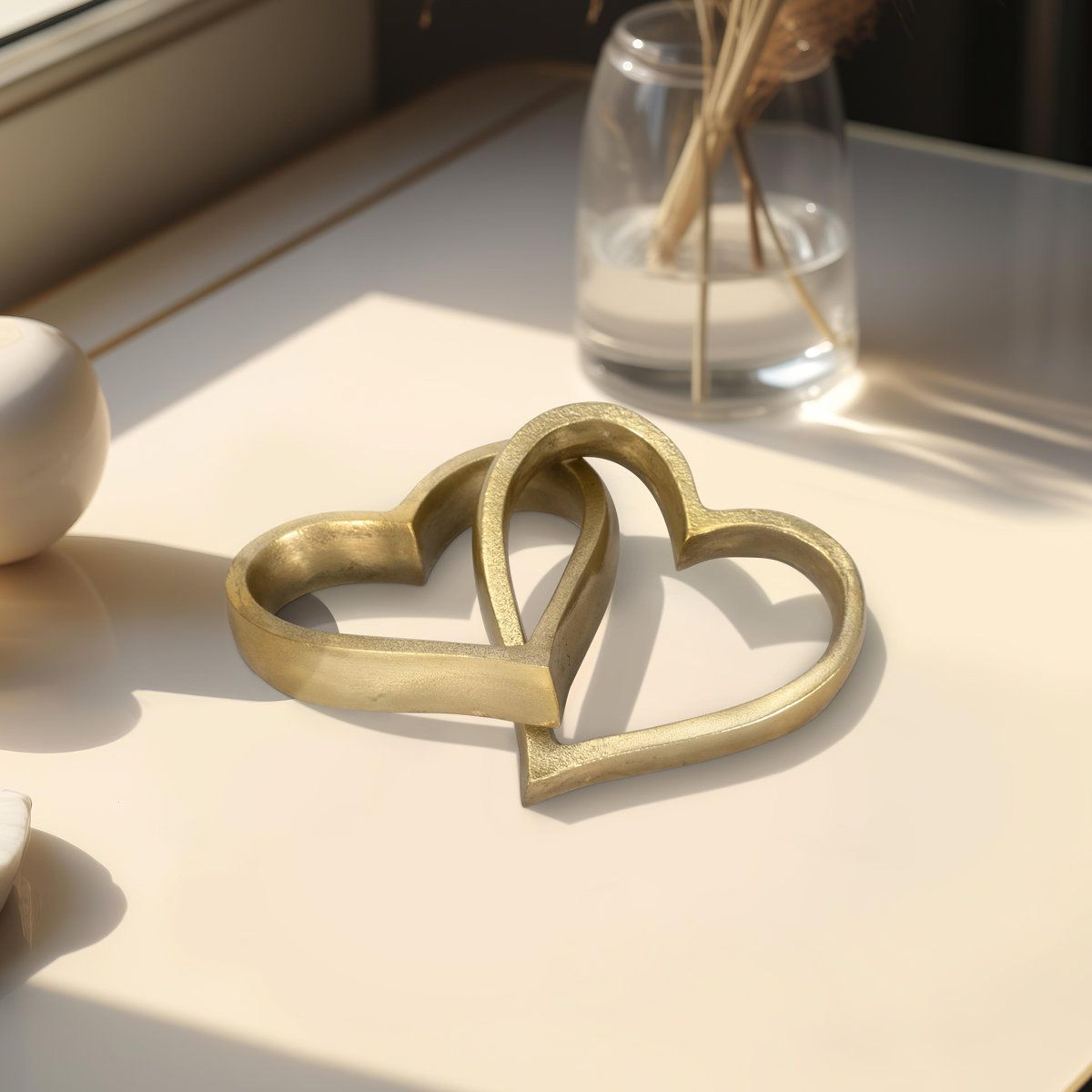 linked gold heart sculpture modern interlocking heart decor