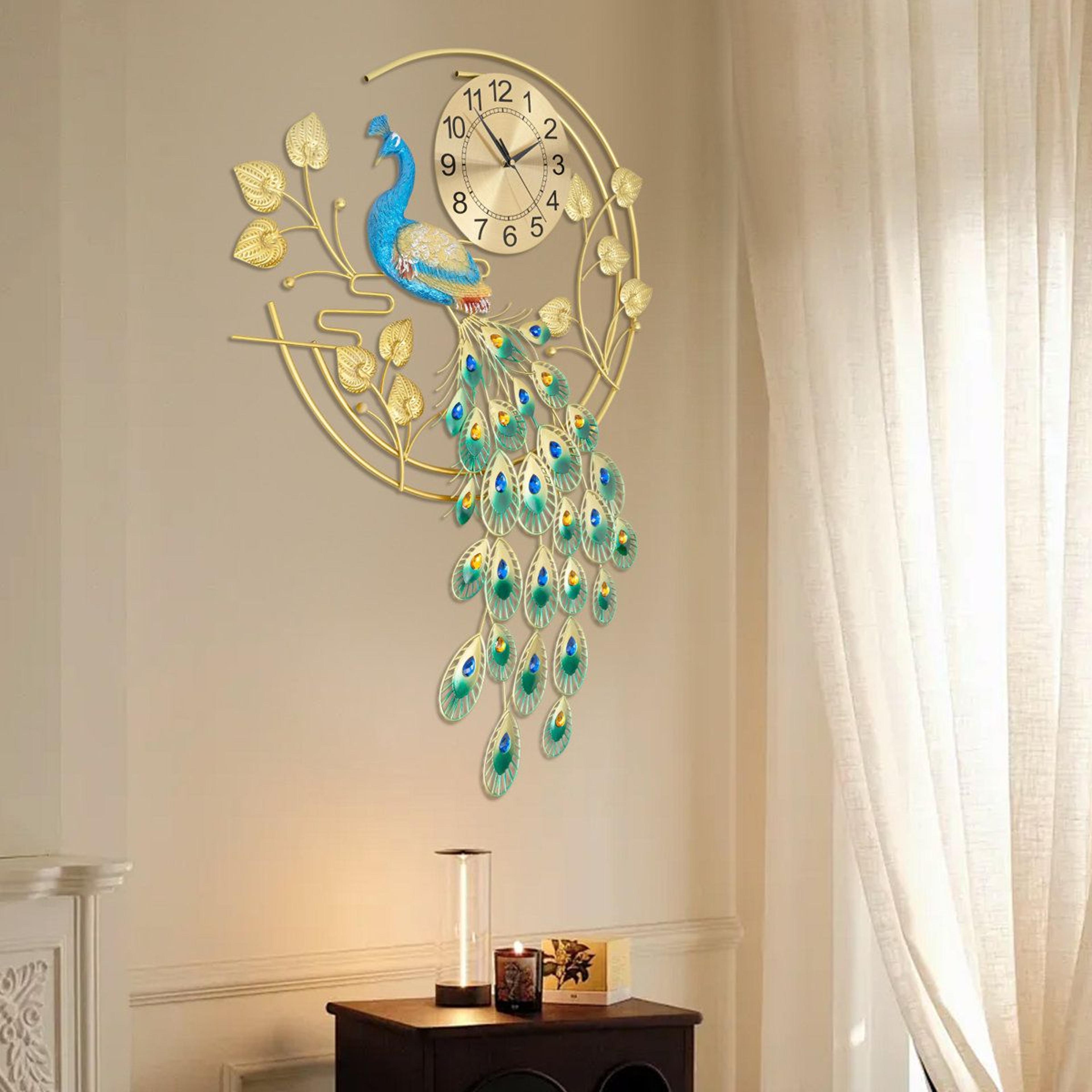 Modern Gold Wall Clock With Silent Quartz Movement And Crystal Accents 10