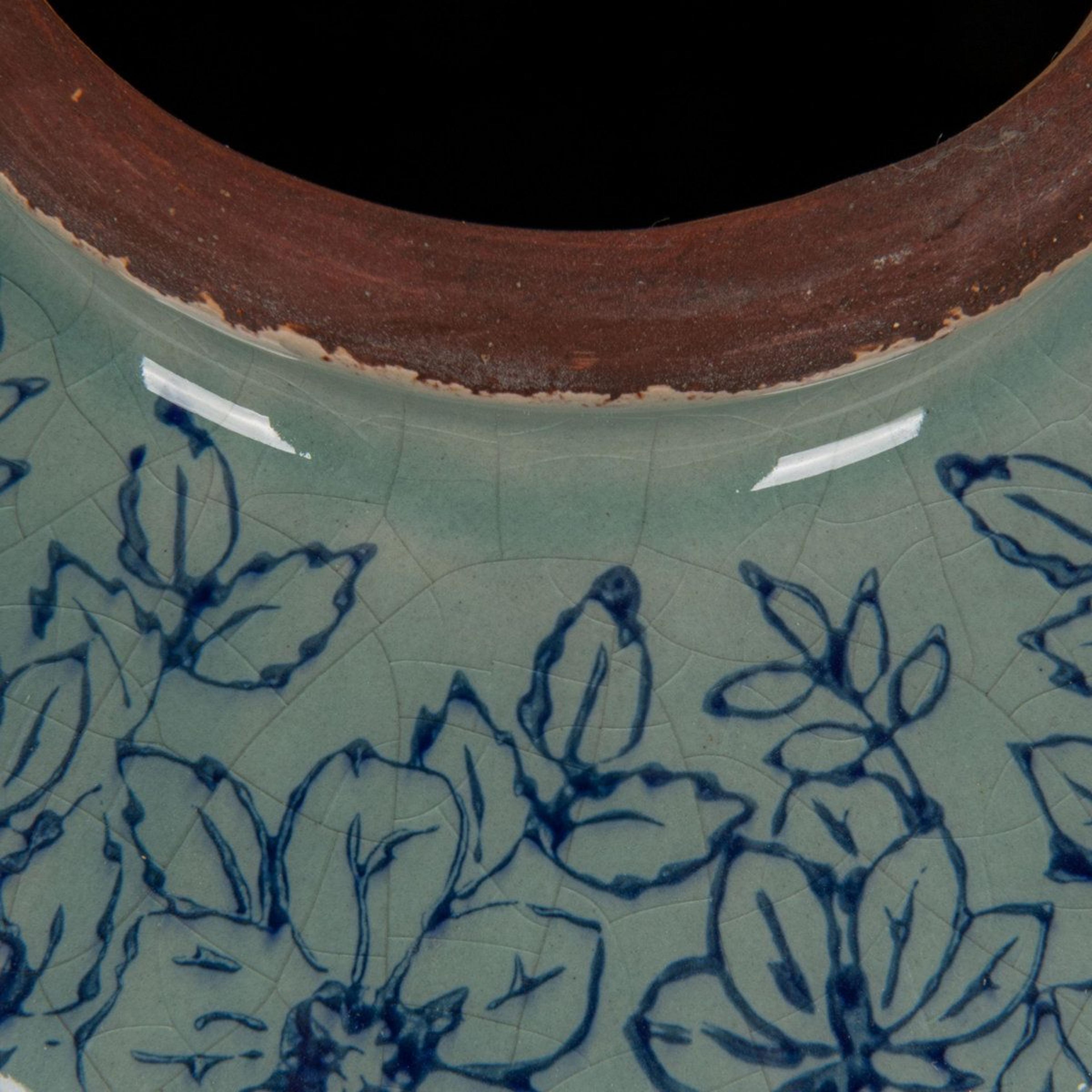 Dolohov Round Terracotta Vase With Floral Transferware Pattern 3