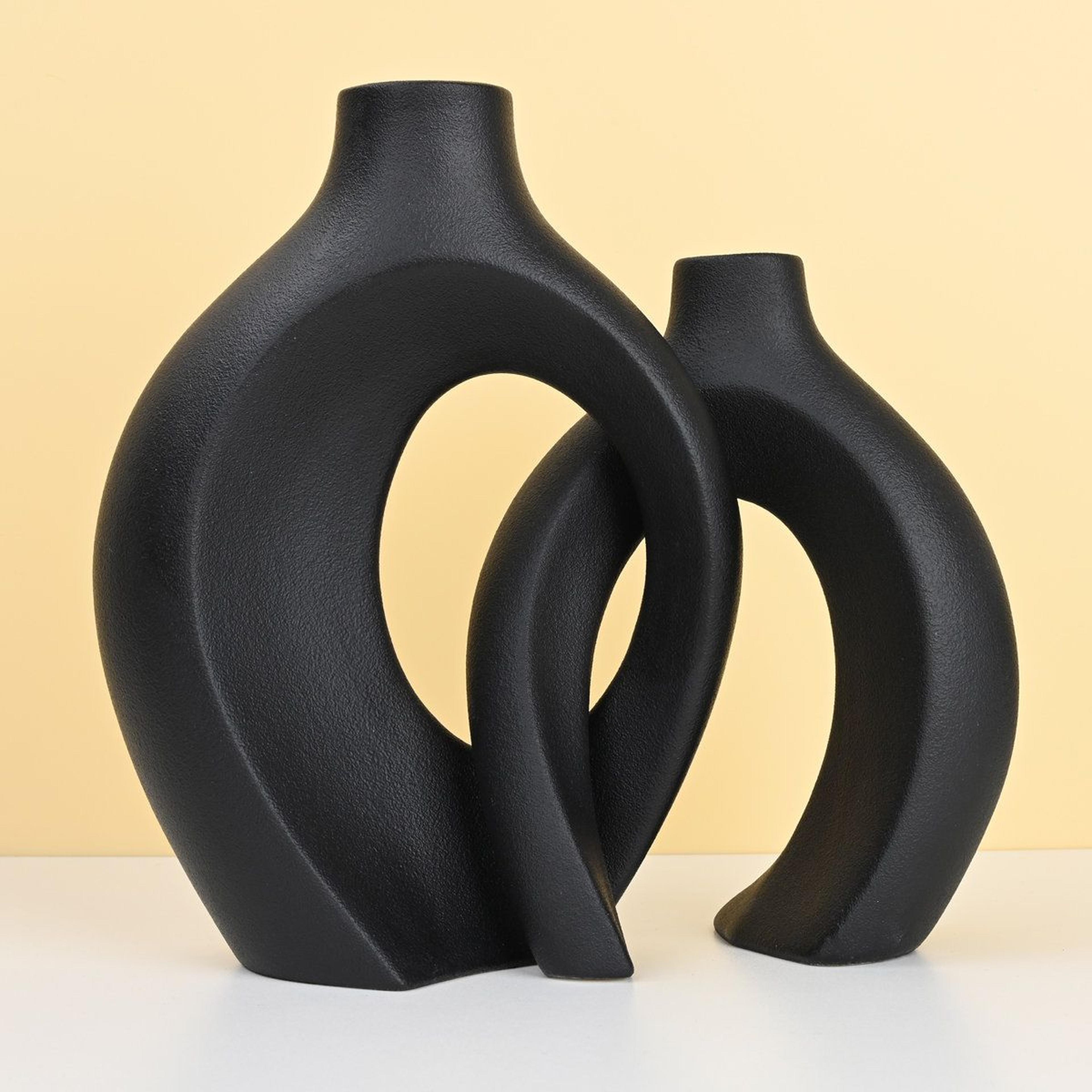 Christiam 2 Piece Modern Ceramic Vase Set Handmade Snuggling Boho Vases For Home Decor 11
