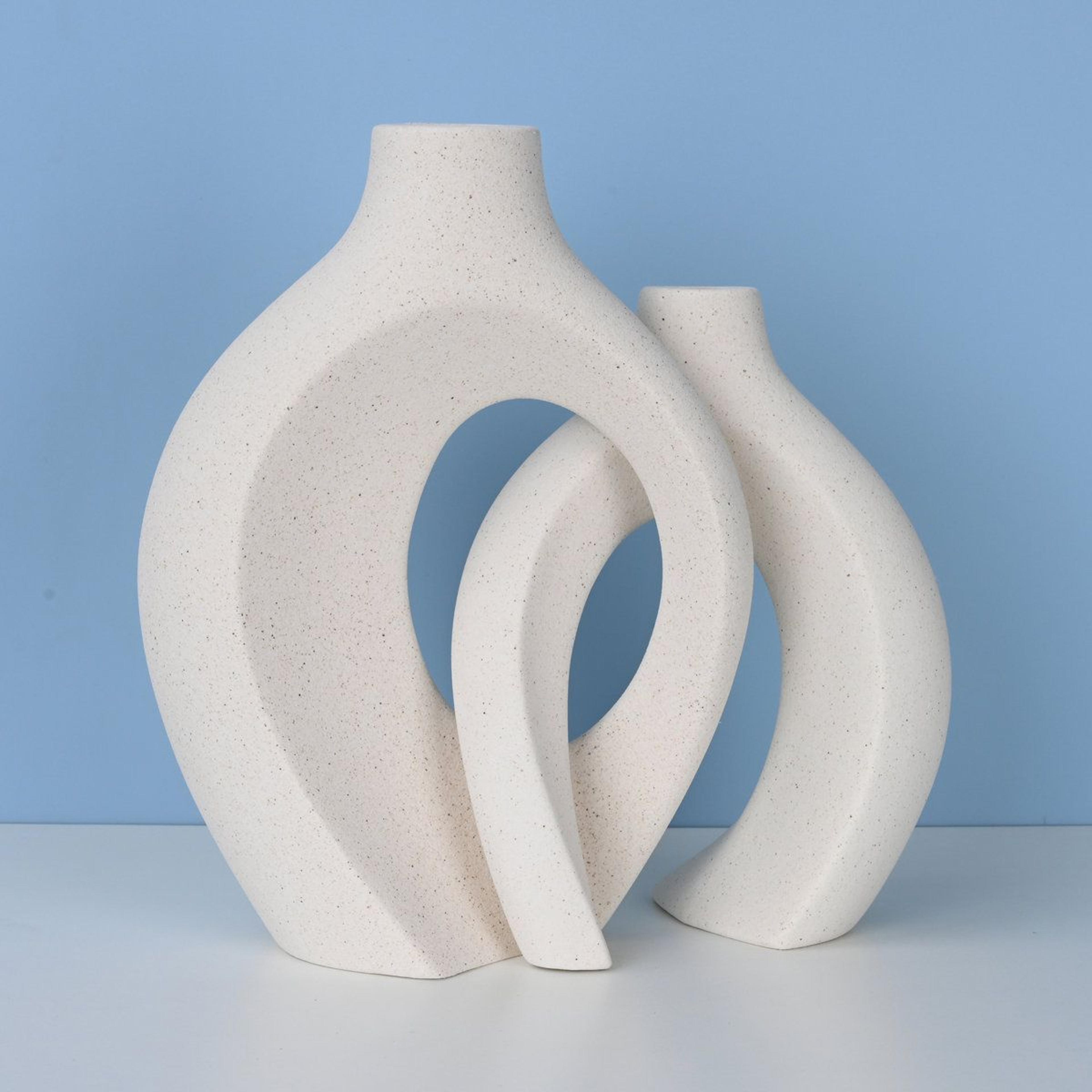 Christiam 2 Piece Modern Ceramic Vase Set Handmade Snuggling Boho Vases For Home Decor 7