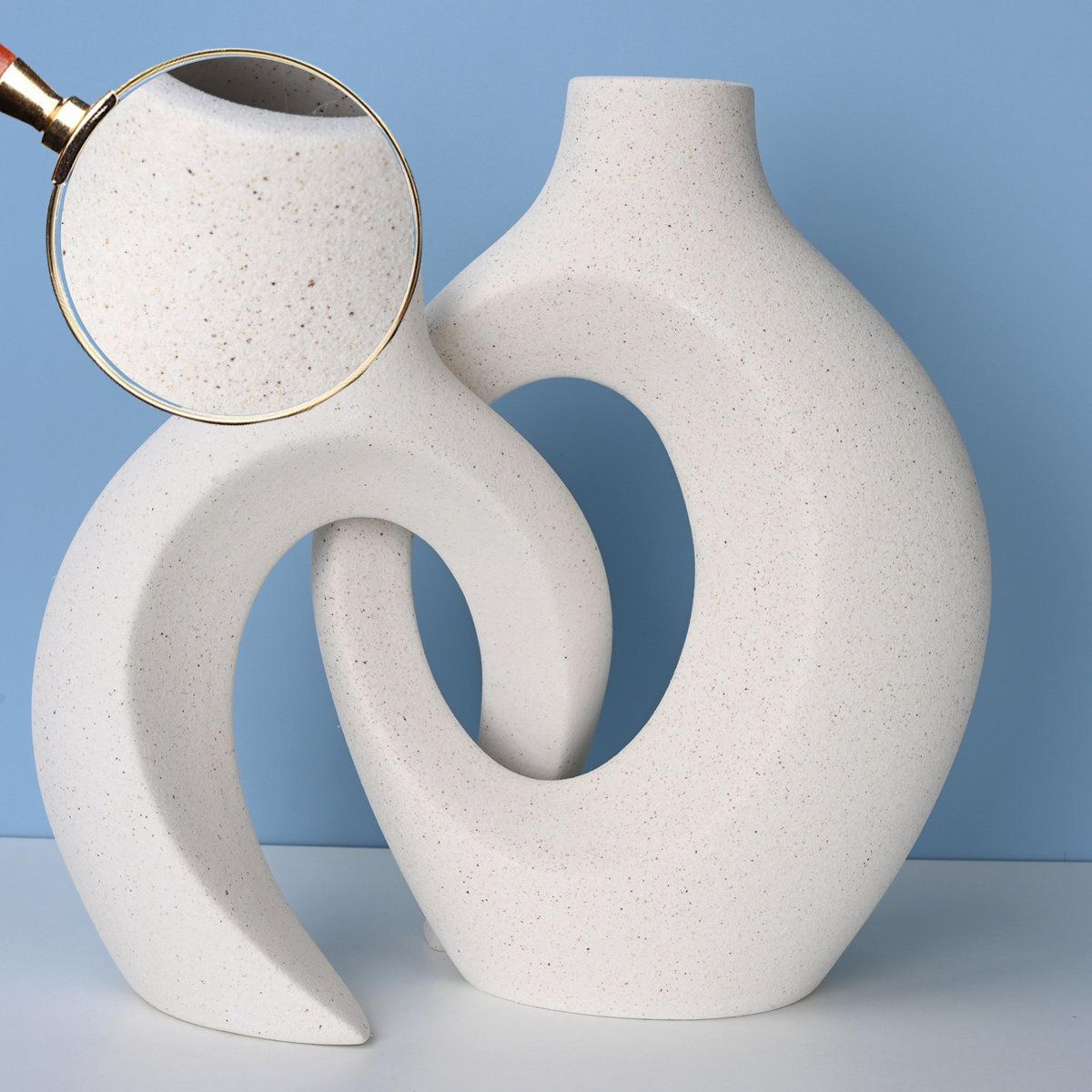 Christiam 2 Piece Modern Ceramic Vase Set Handmade Snuggling Boho Vases For Home Decor 4