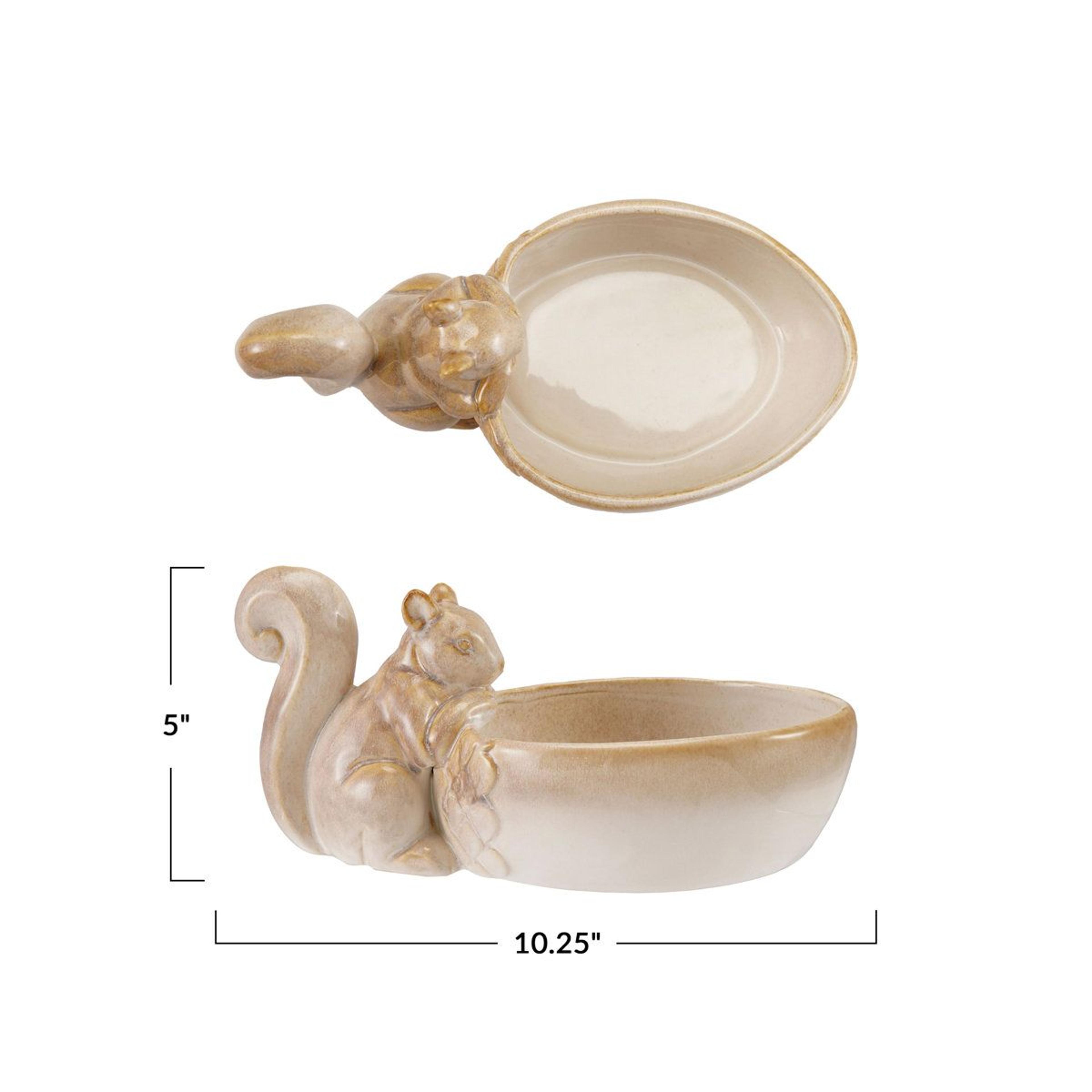 Stoneware Oval Squirrel Bowl In Cream 1