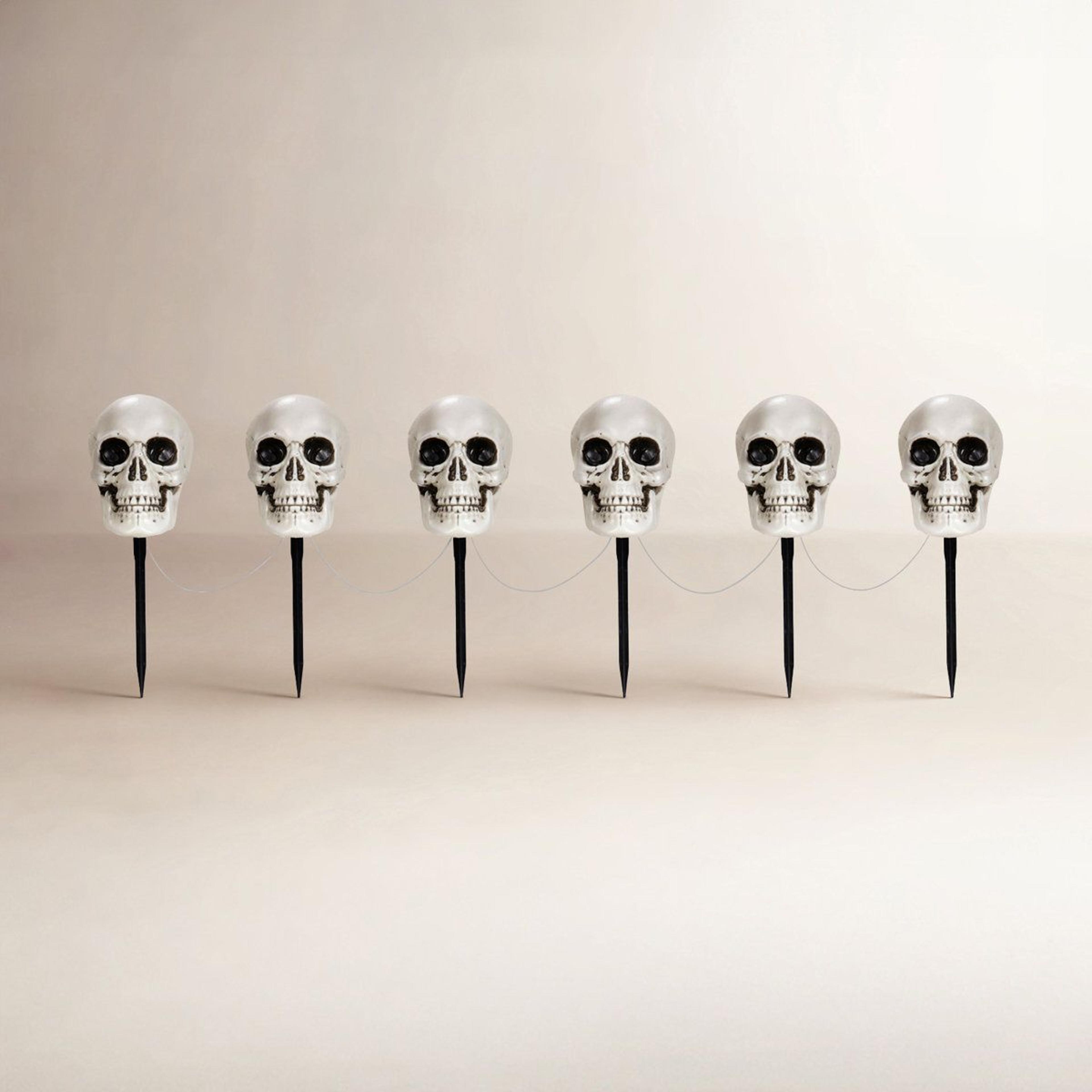 Halloween Skull Garden Stakes With Blue LED Lights  6Piece Outdoor Yard Decor 17