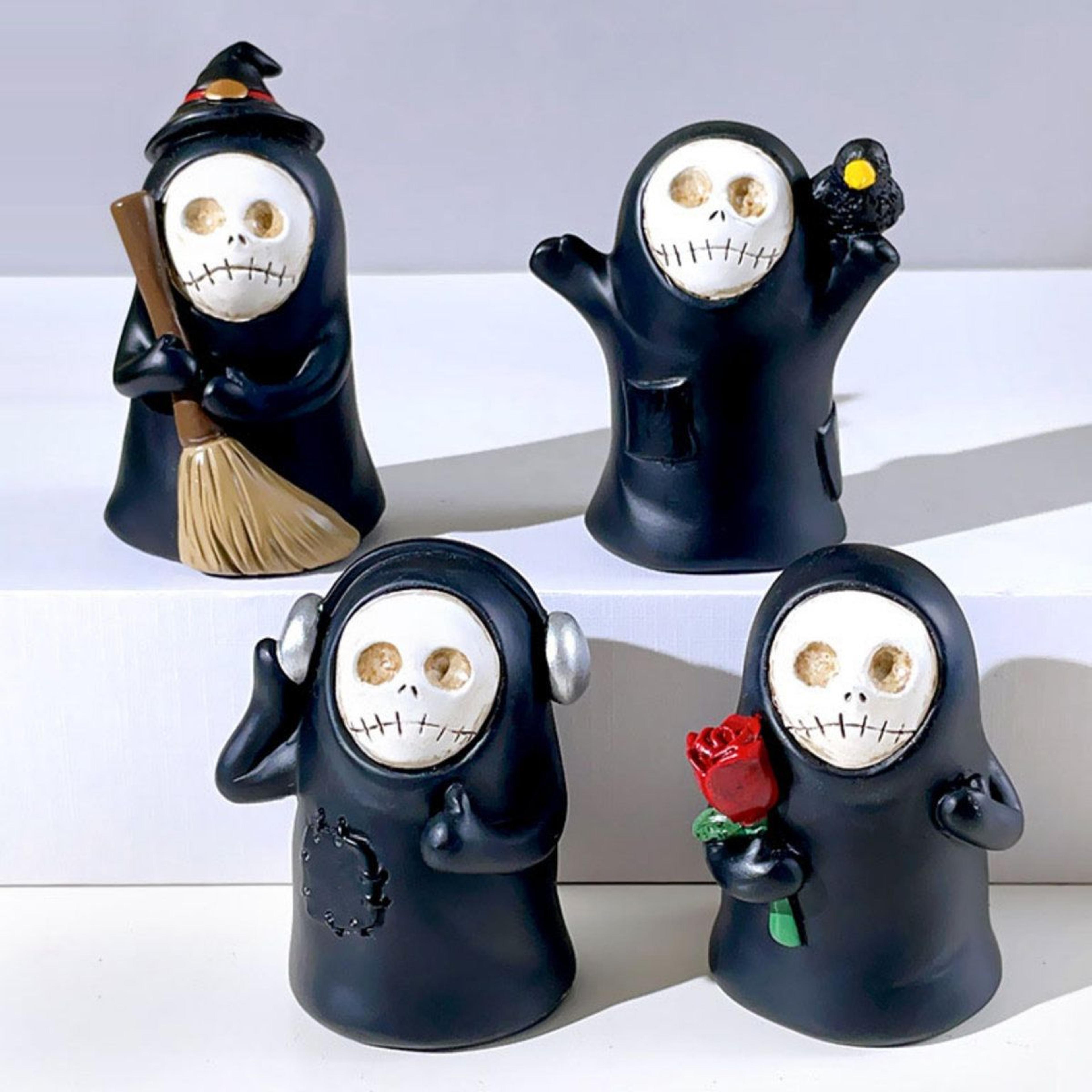 Halloween Ghost Figurines Resin Tabletop Decorations With Four Unique Ghost Poses 9