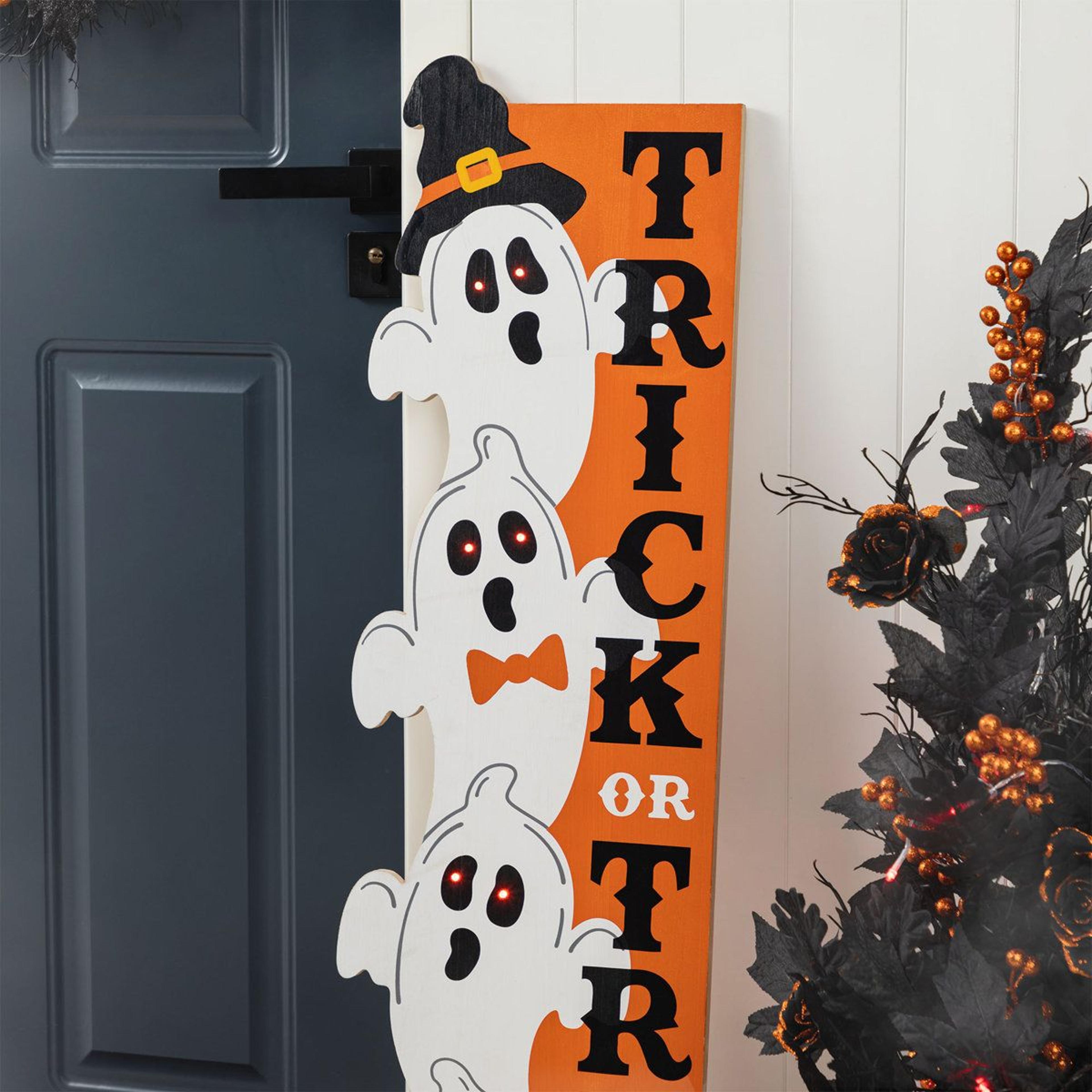 42Inch Lighted Halloween Stacked Ghost Porch Sign With Timer 2