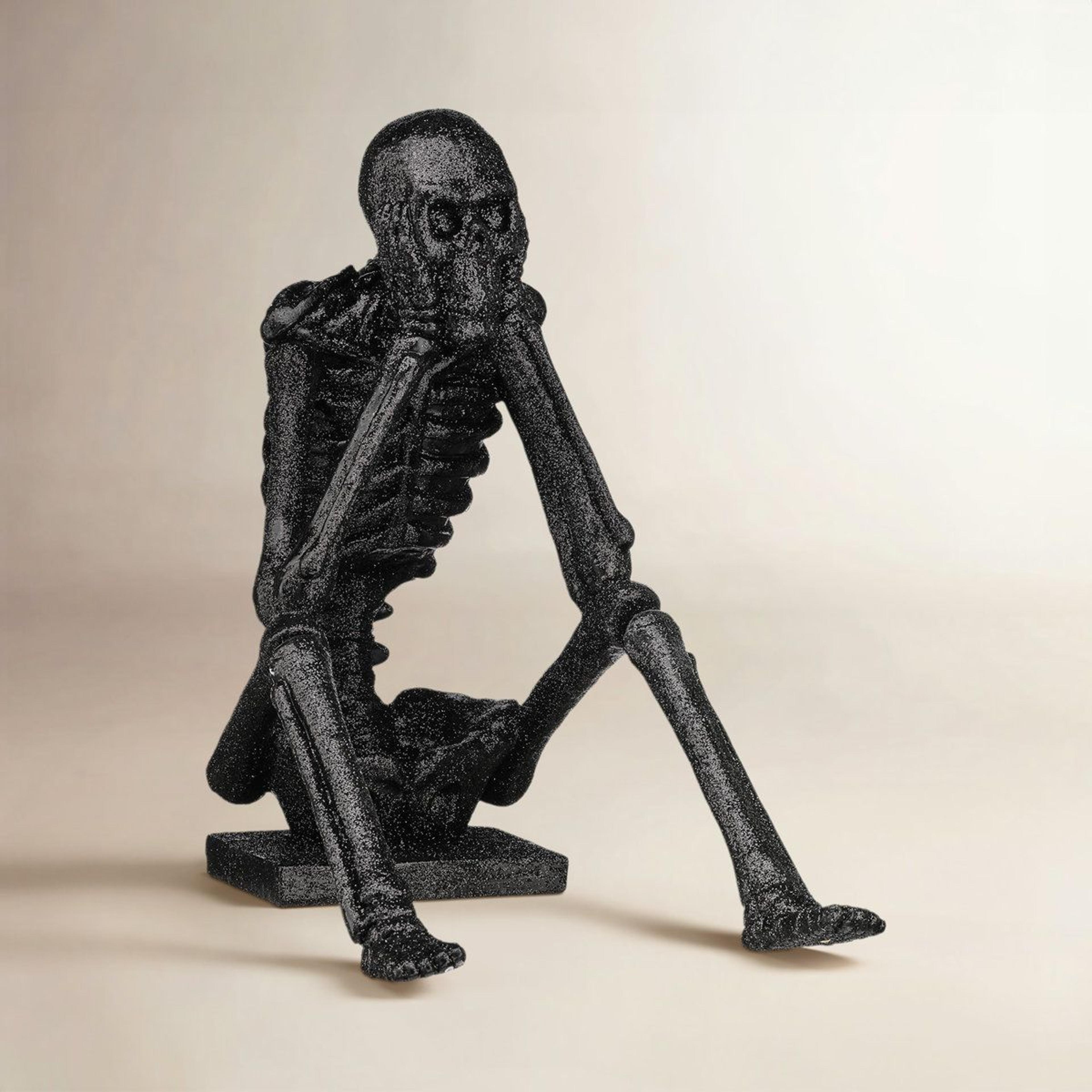 Black Glitter Resin Skeleton Figurine For Indoor Halloween Decor 4