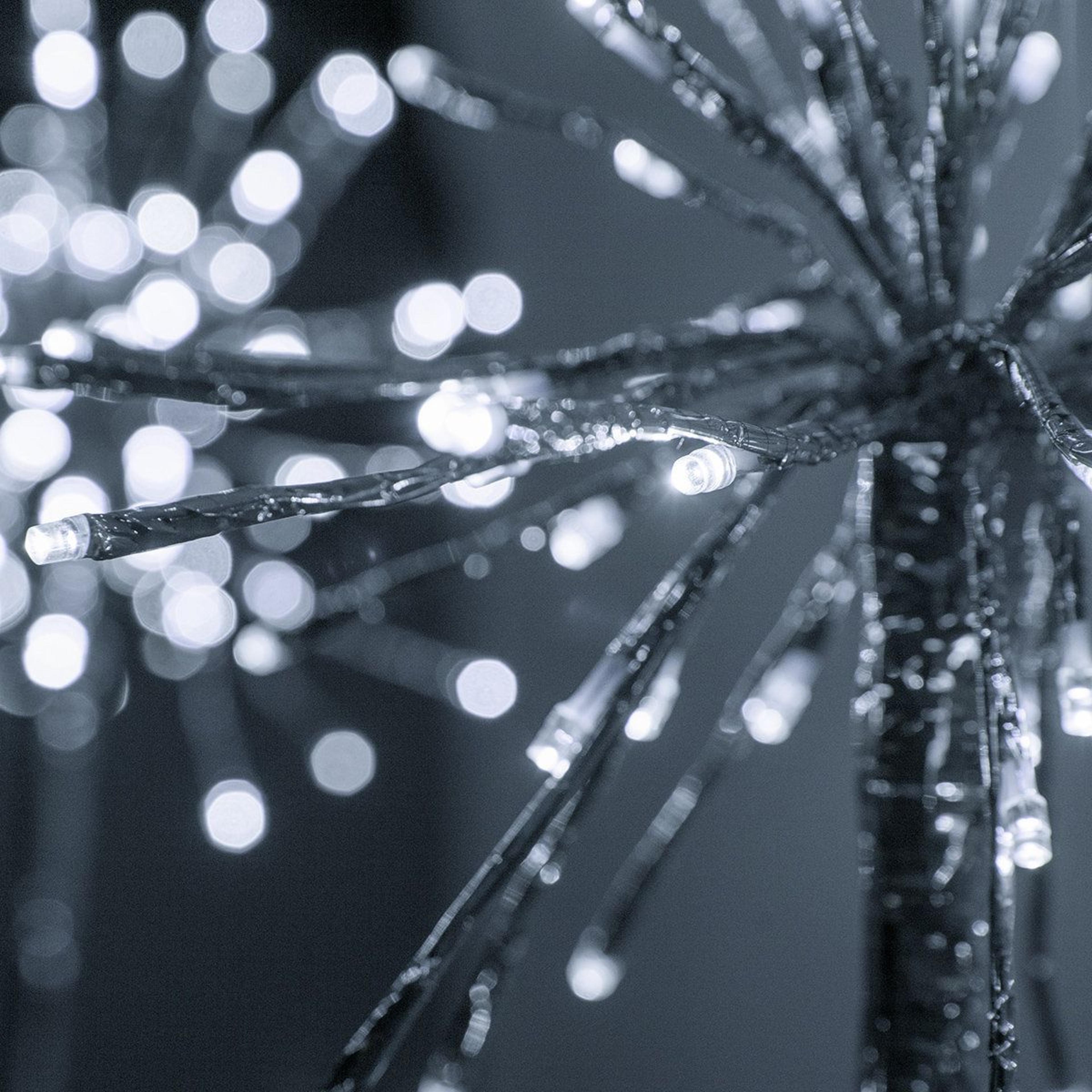 40Inch Starburst LED Lighted Tree With Flexible Metal Branches For Indoor And Outdoor Decor 2