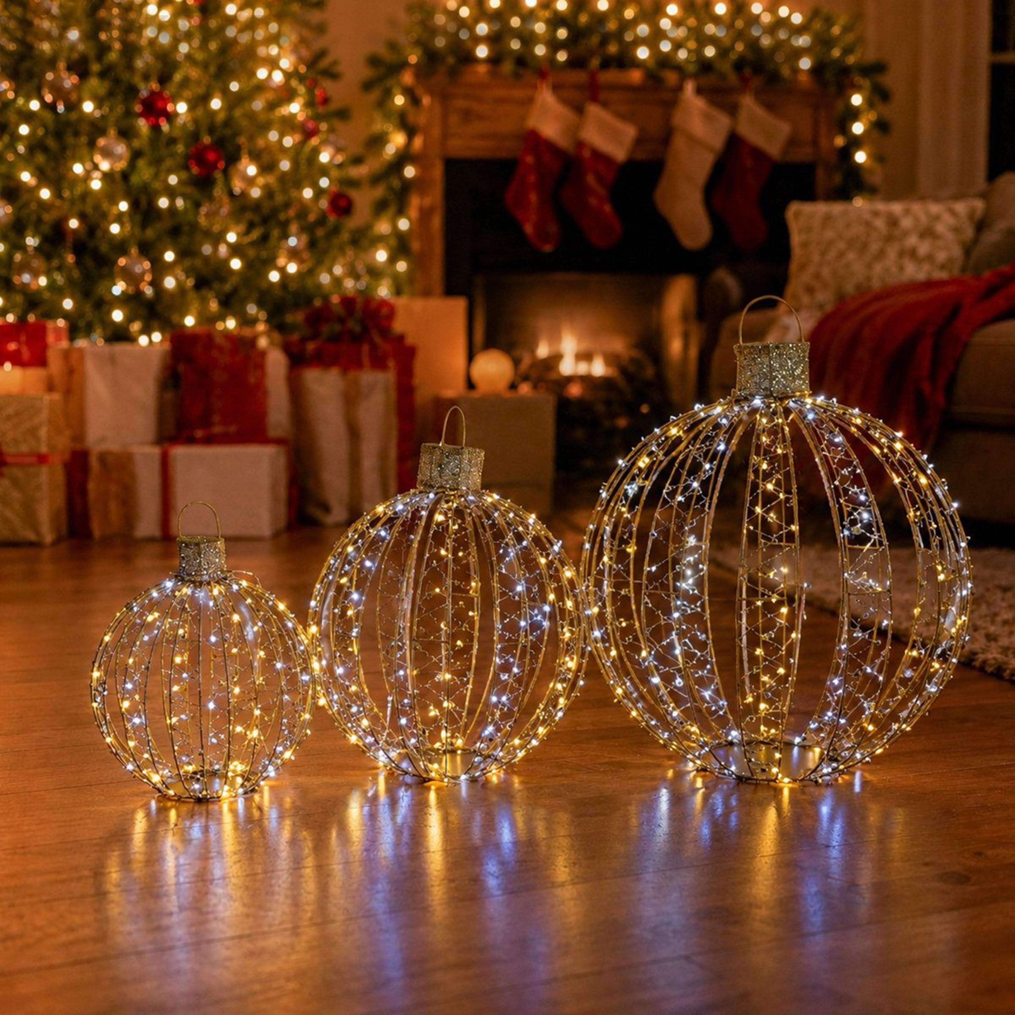 3Piece Outdoor Christmas Ornament Balls With 360 Warm White LED Lights 10