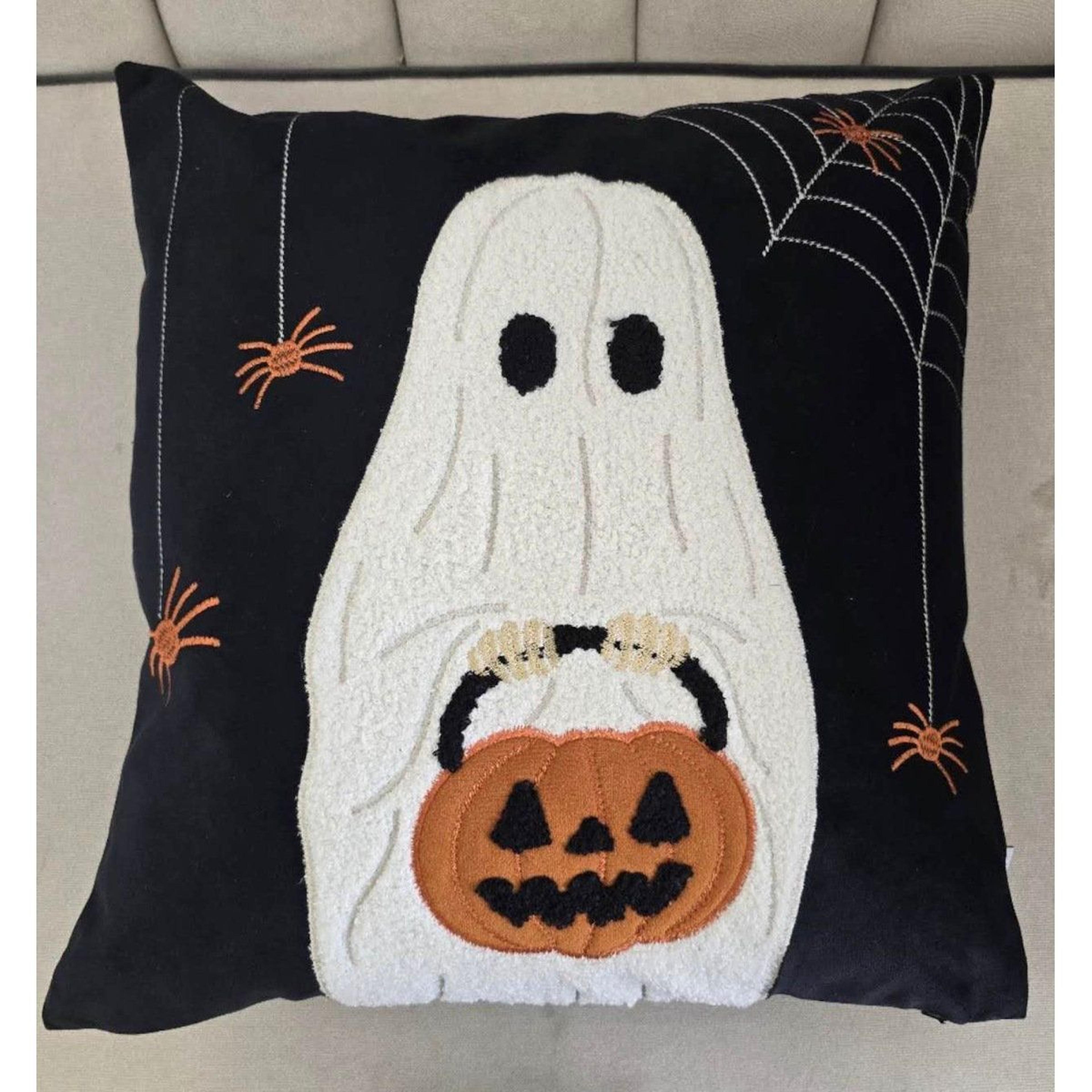 halloween ghost with pumpkin bucket throw pillow – 20-inch decorative accent