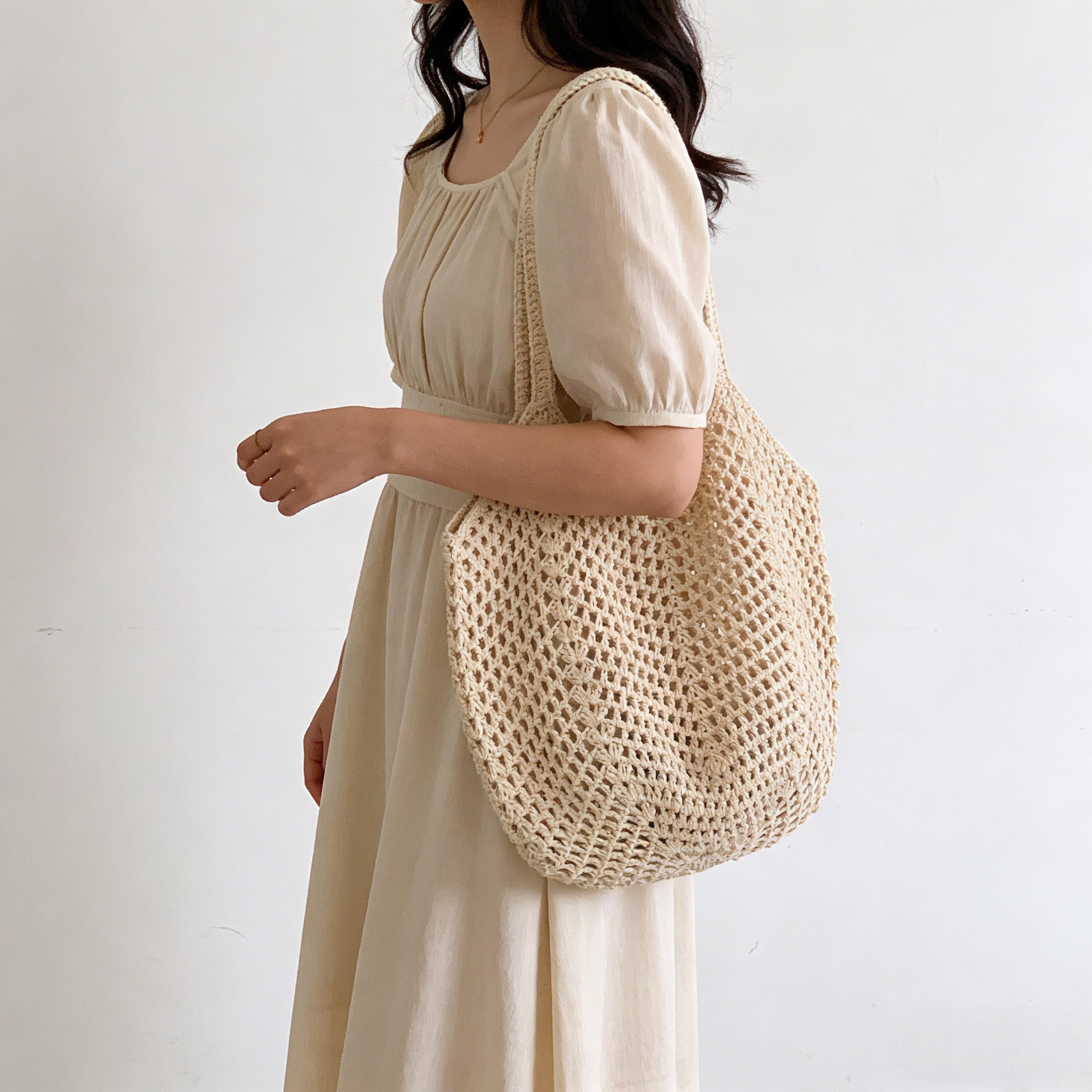 Woven Beach Bag For Women Stylish Summer Straw Tote  Holiday Market Bag 4