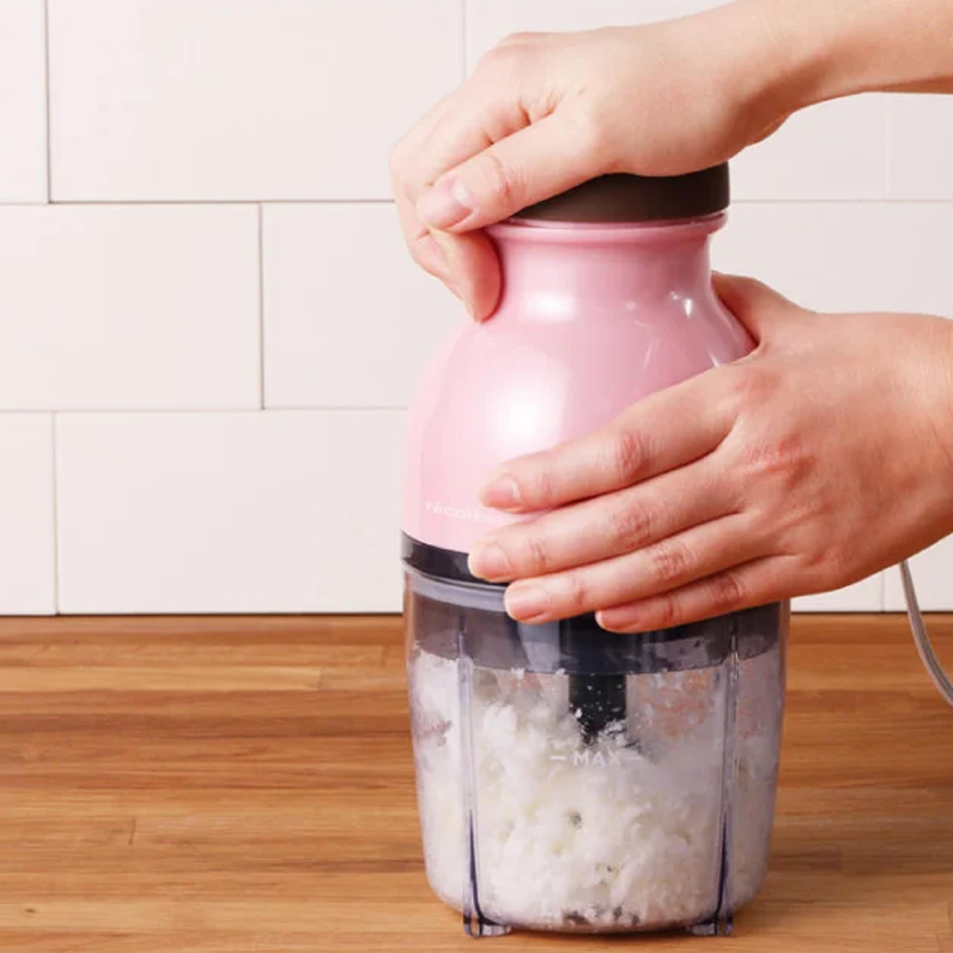 capsule cutter and blender