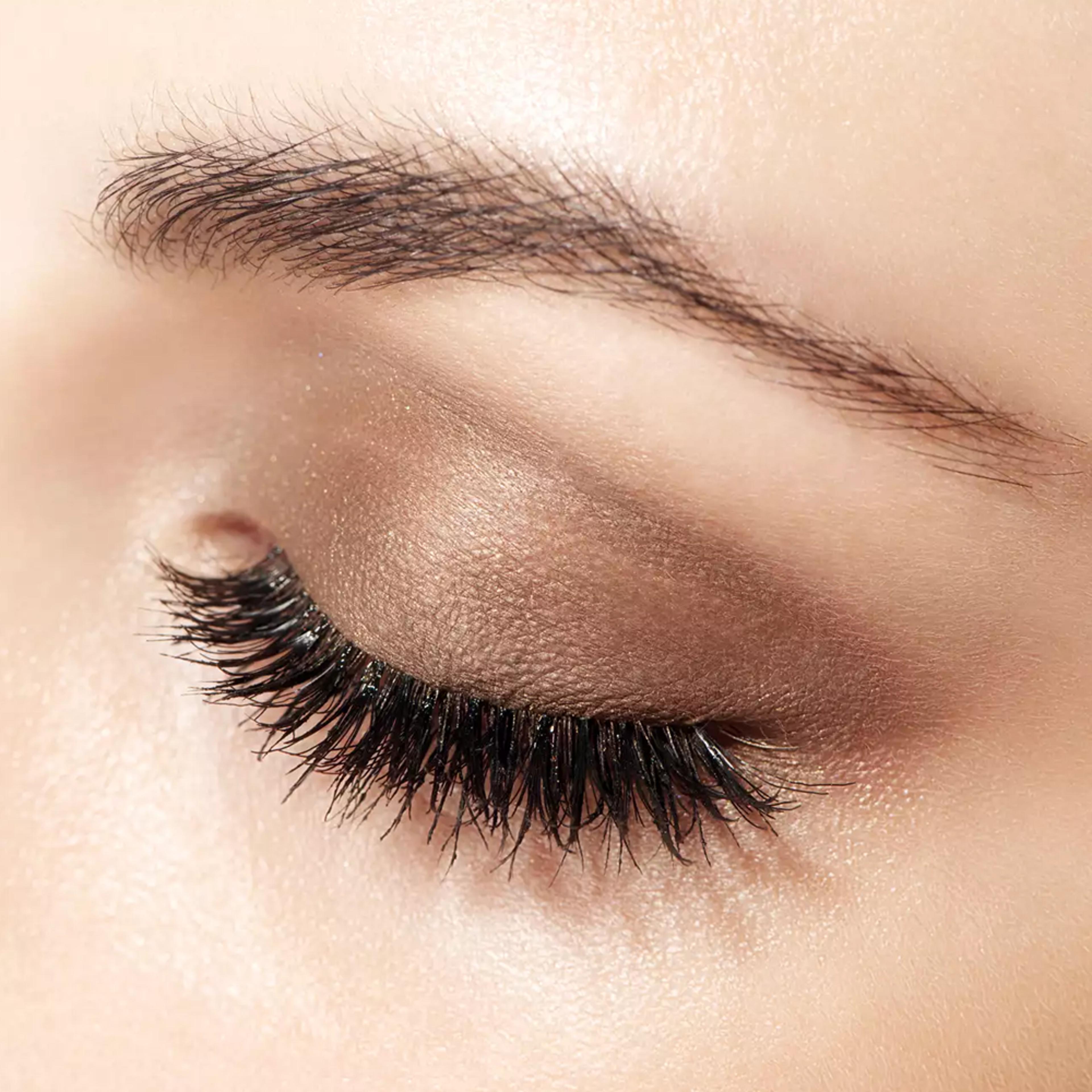 8d quantum magnetic eyelashes with soft magnet technology
