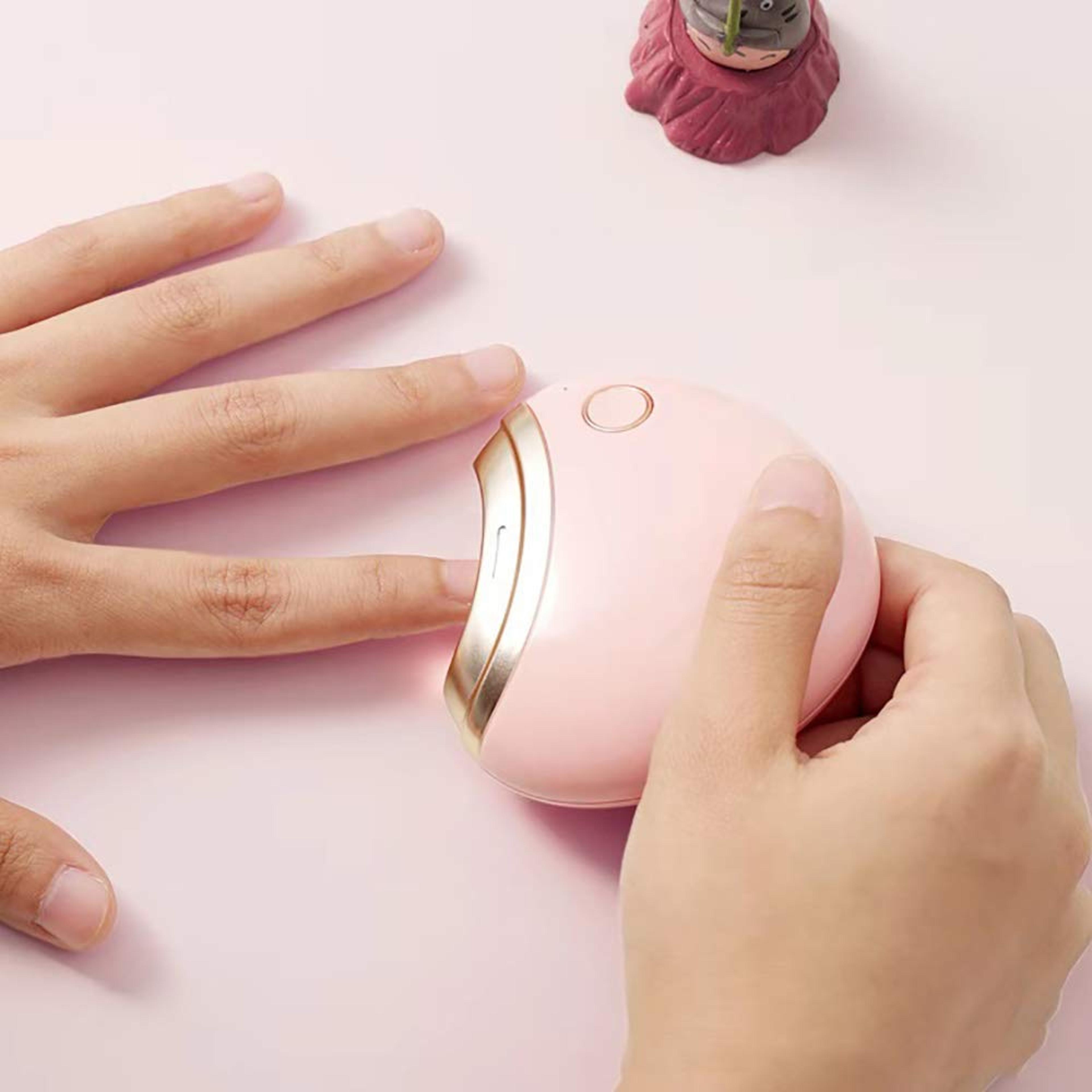 trimming electric nail clippers