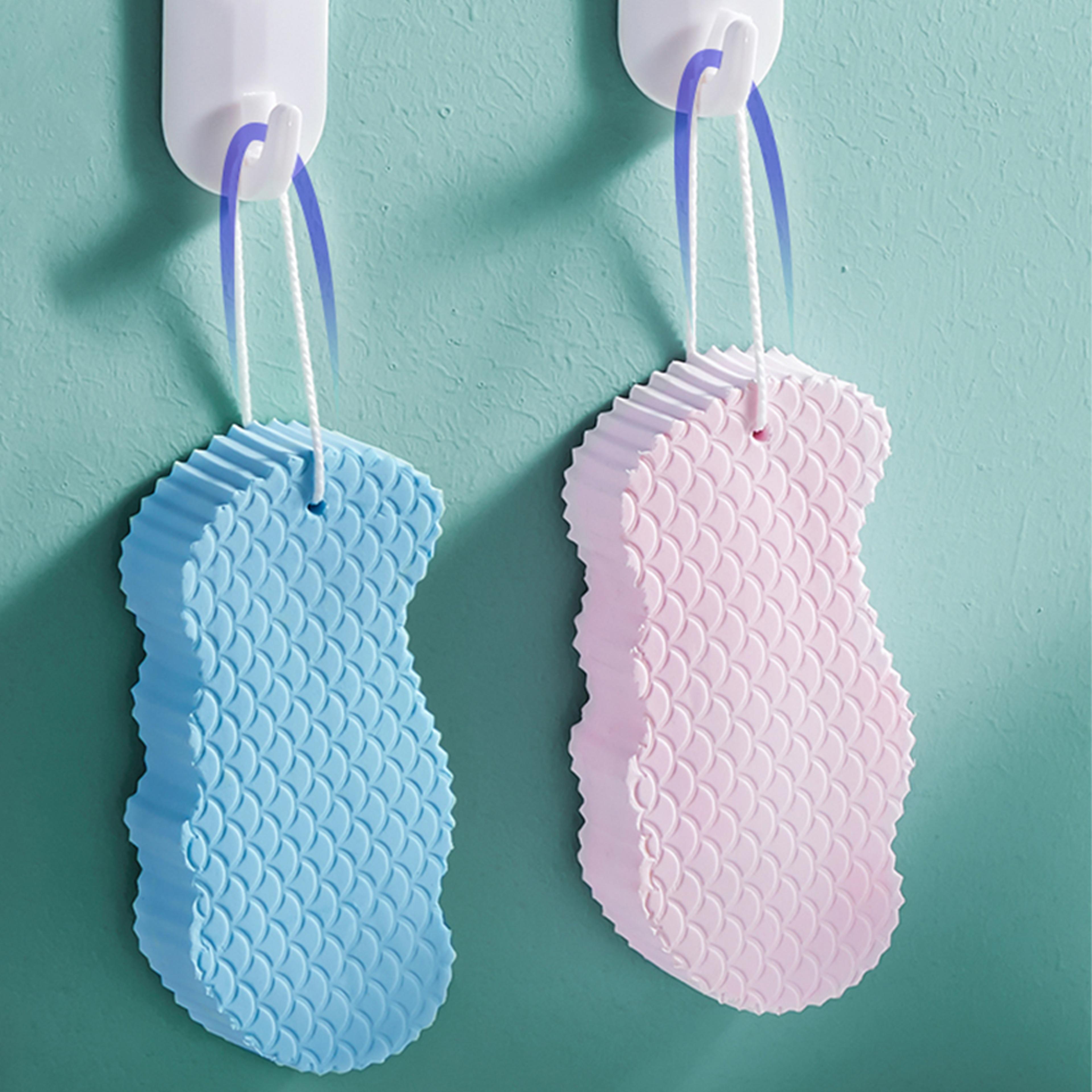 Travelfriendly dead skin removal tool