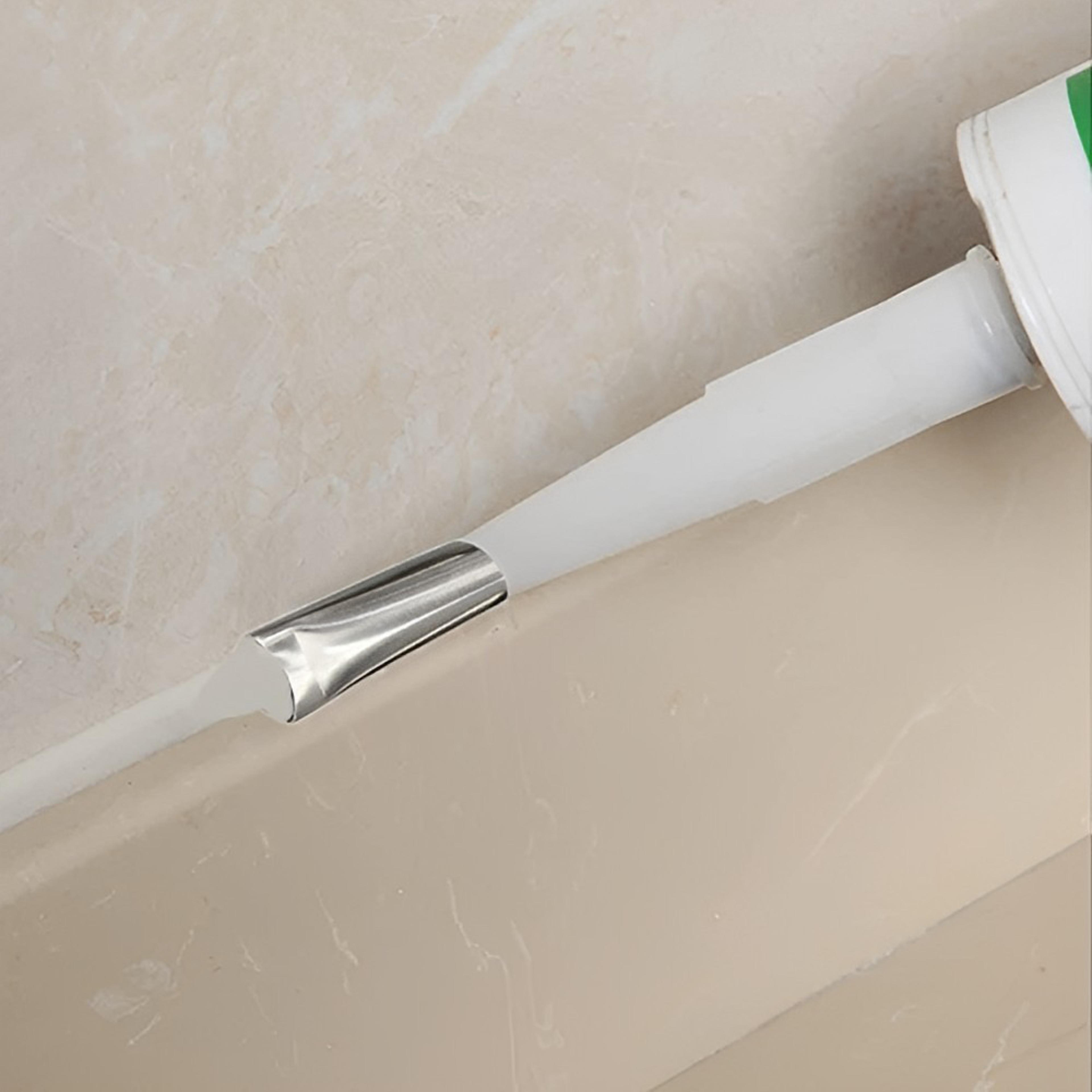 Precision caulking nozzle set for detailed work