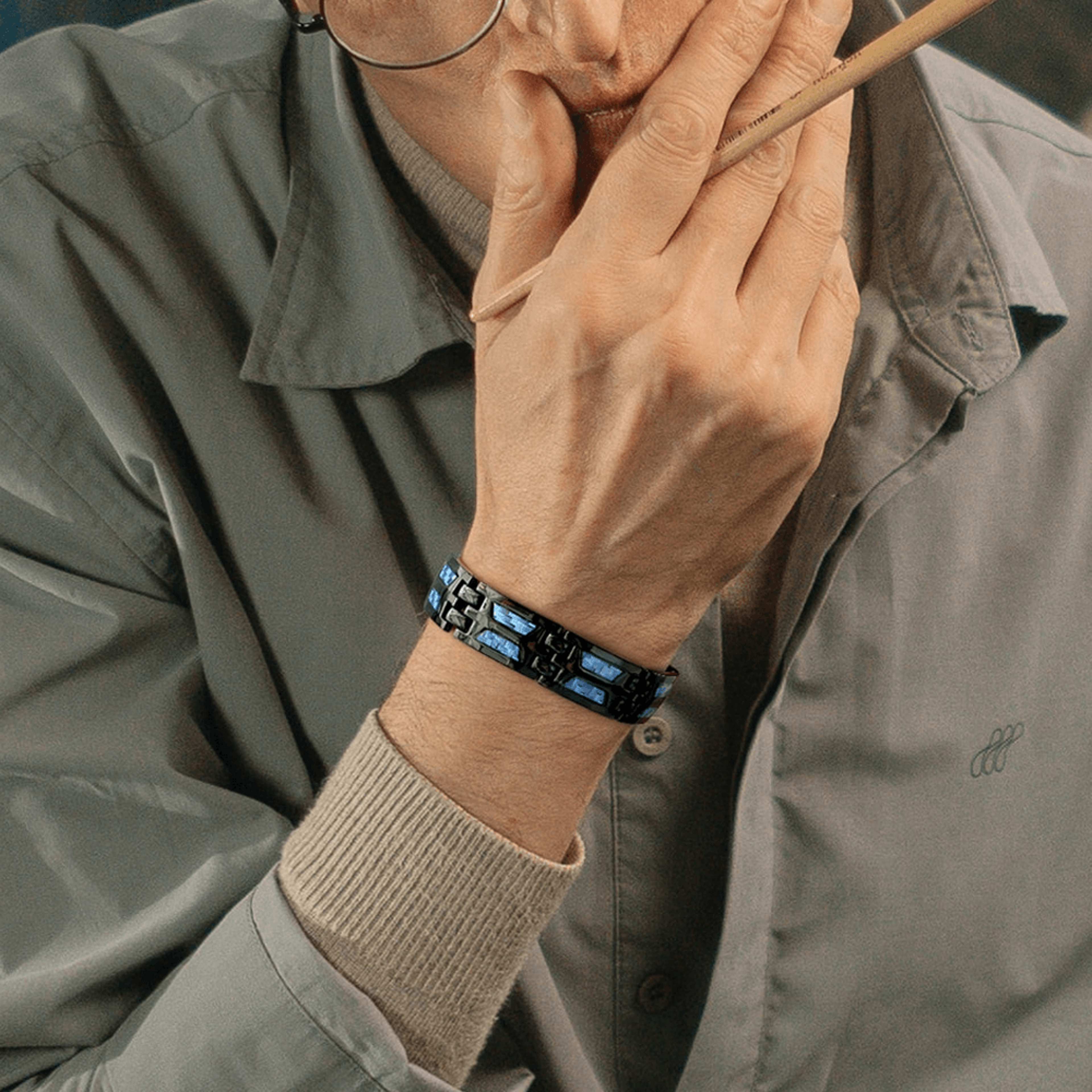 karbon hematite ultra wristband