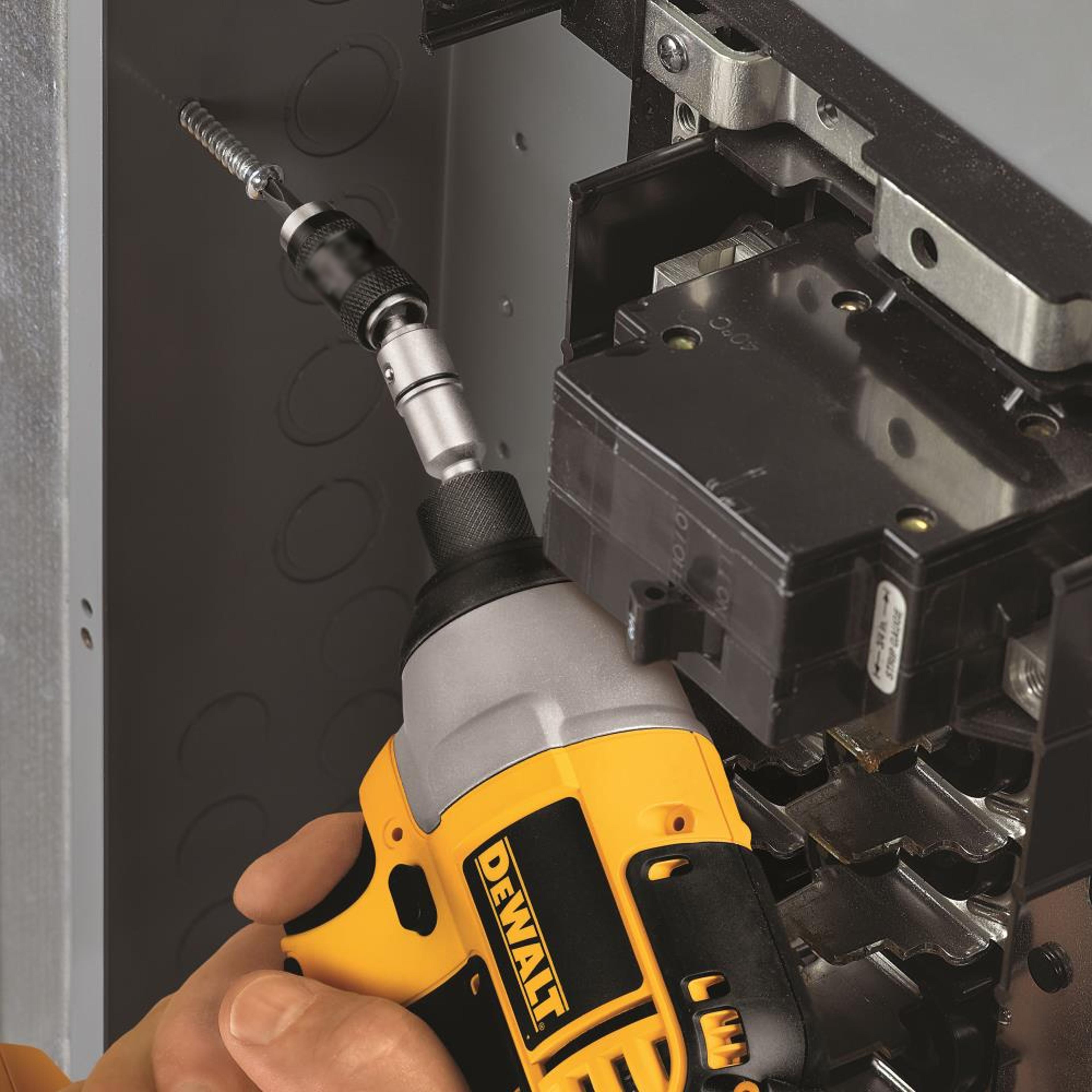 magnetic pivot drill bit holder