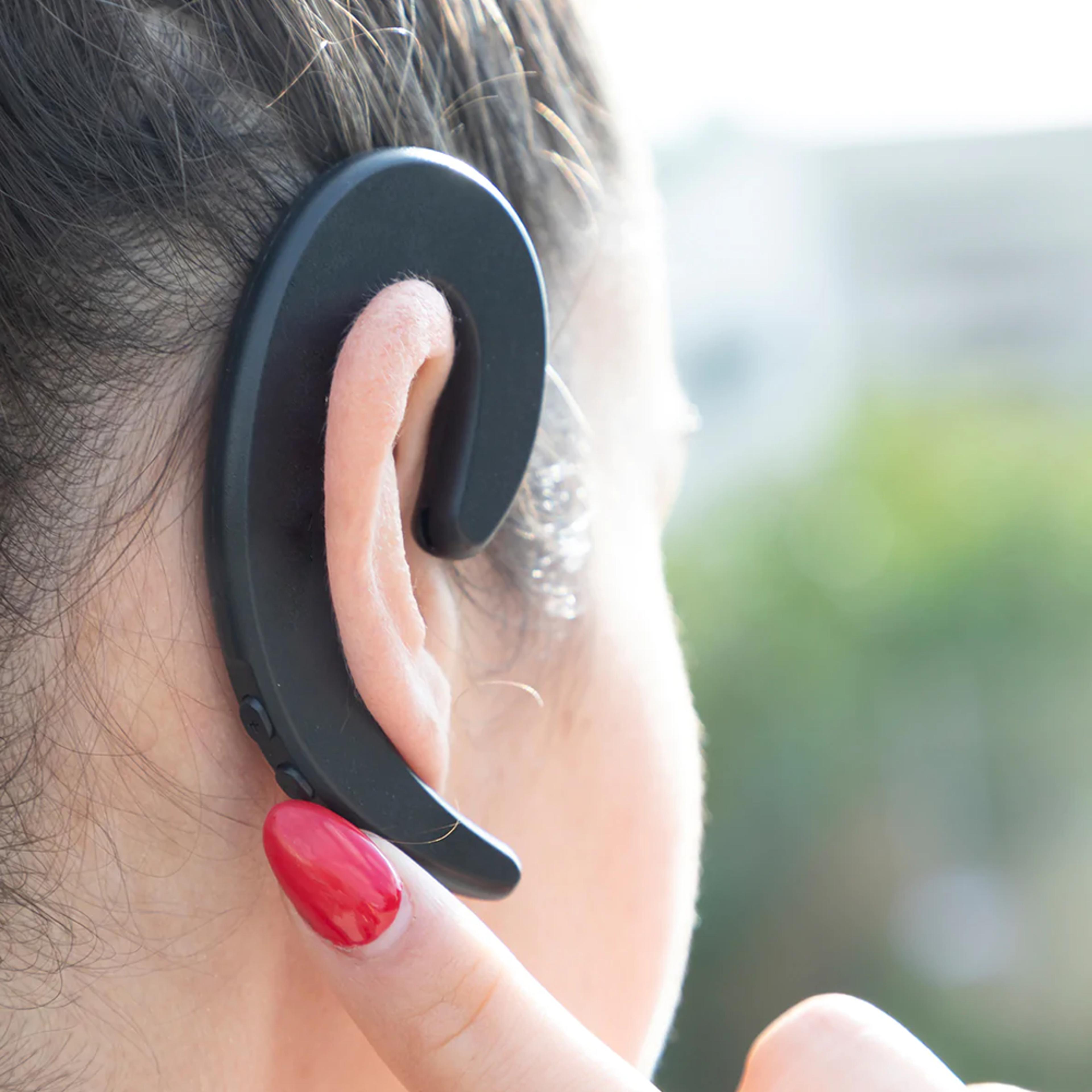 earbuds with ear hooks
