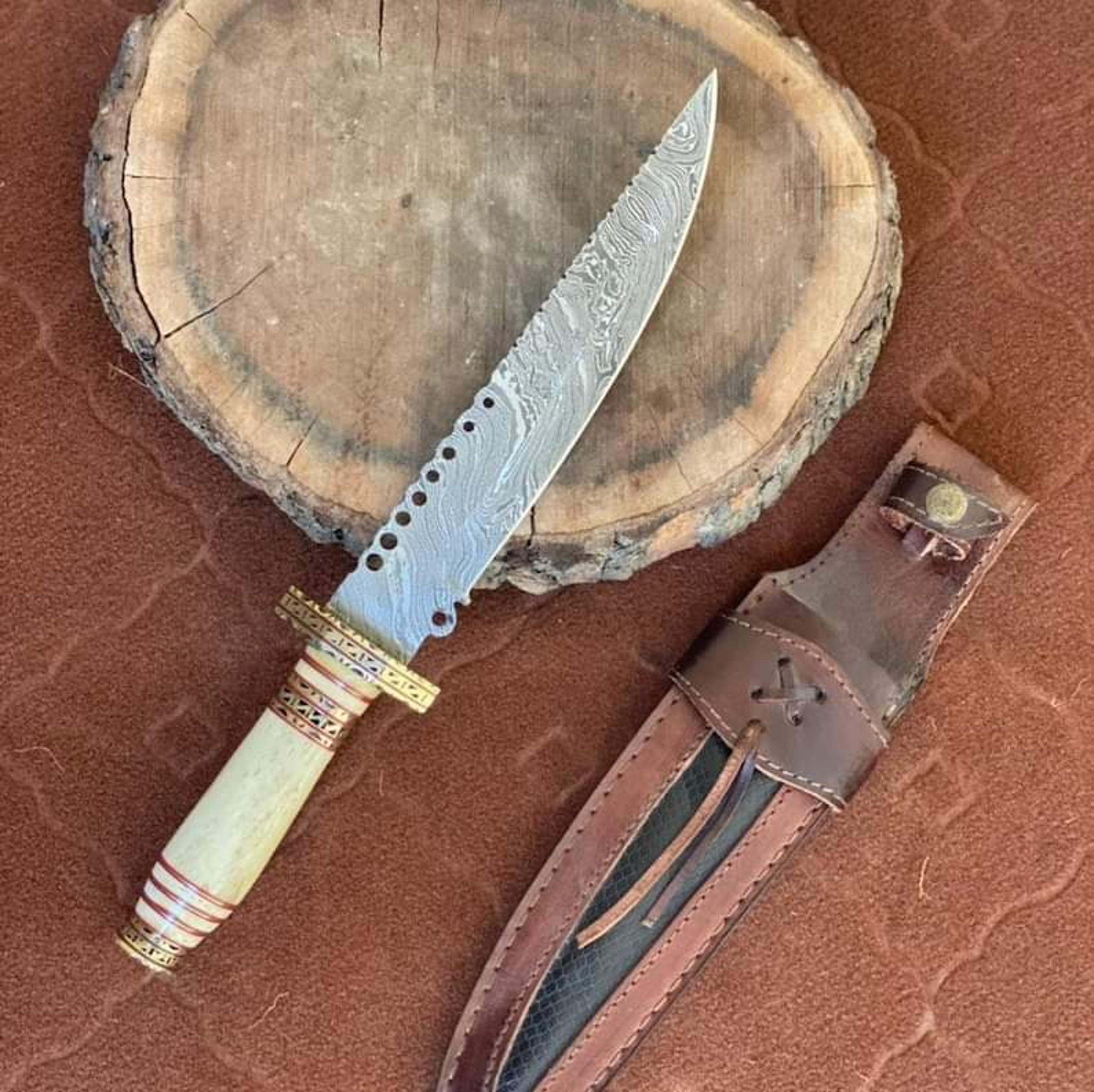 Camping knives in Grapevine