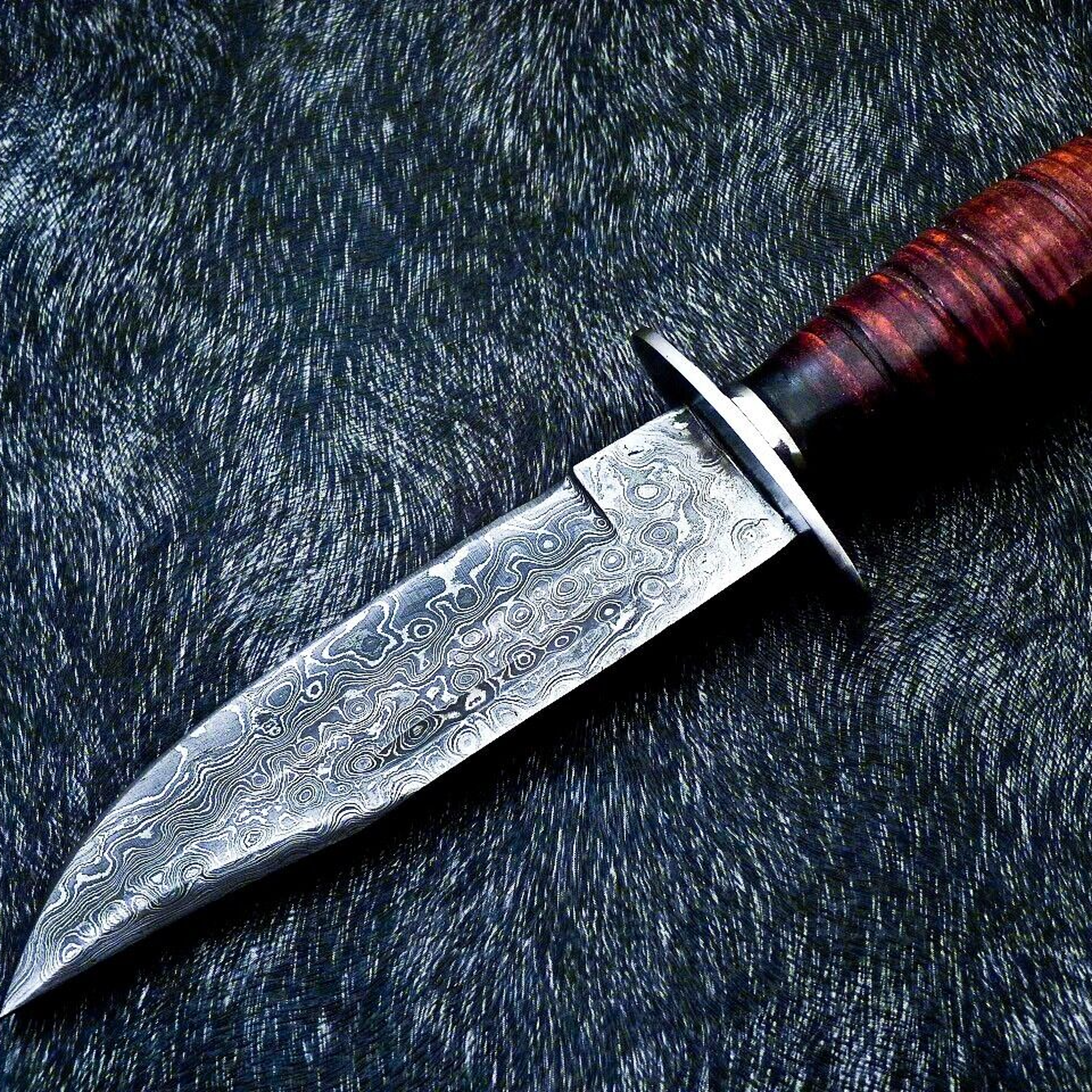 damascus full tang bowie hunting knife blade with leather sheath