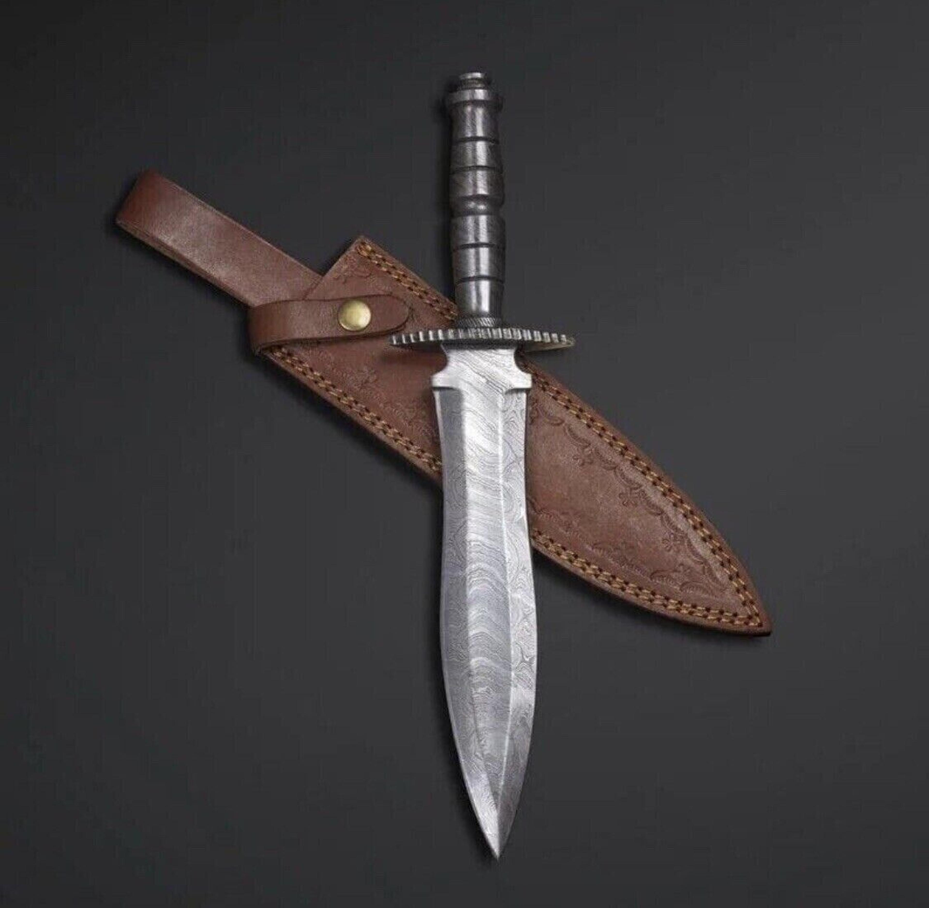 custom handmade damascus steel dagger hunting knife with leather sheath