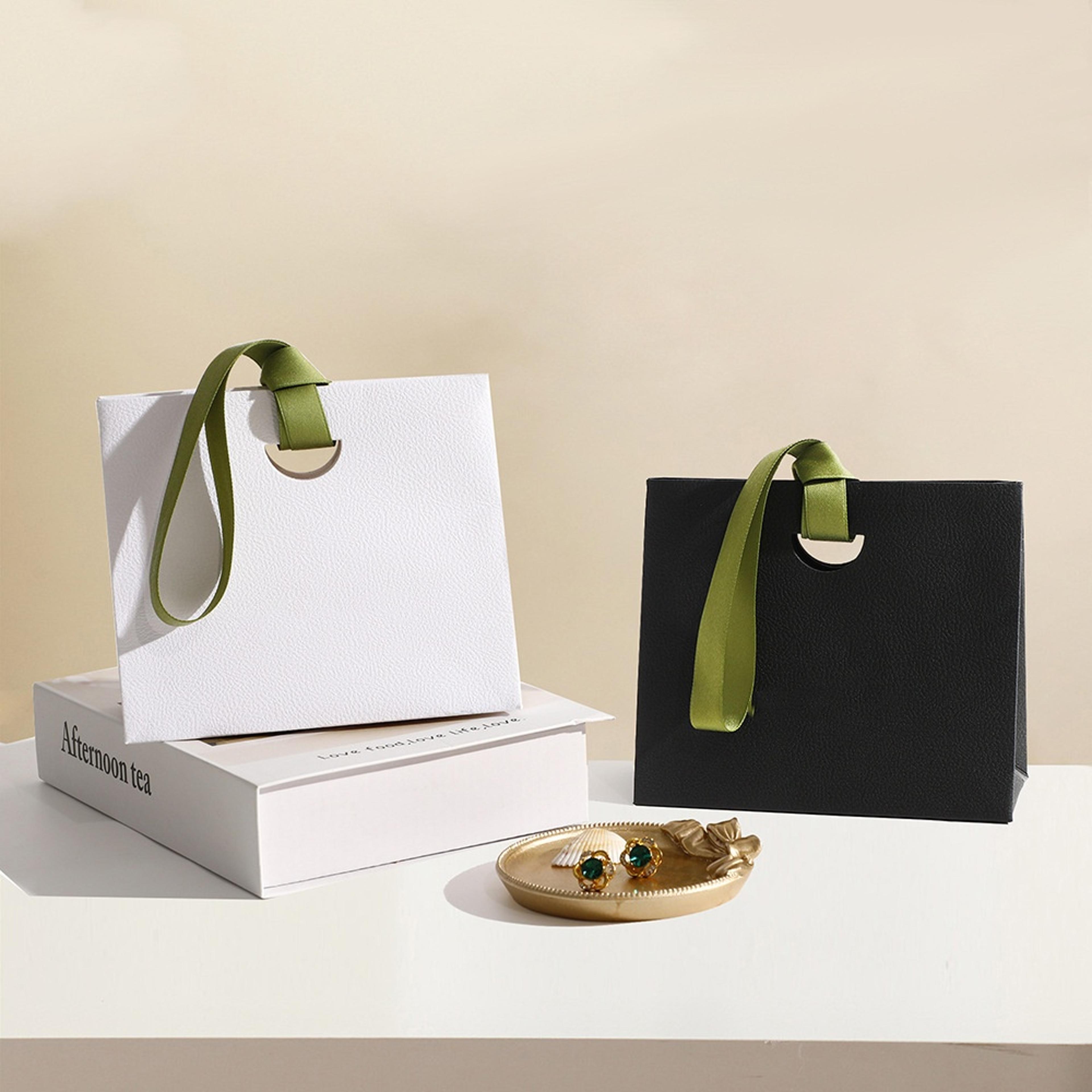 elegant paper jewelry packaging tote bags stylish lipstick storage handbag for weddings parties & gifts