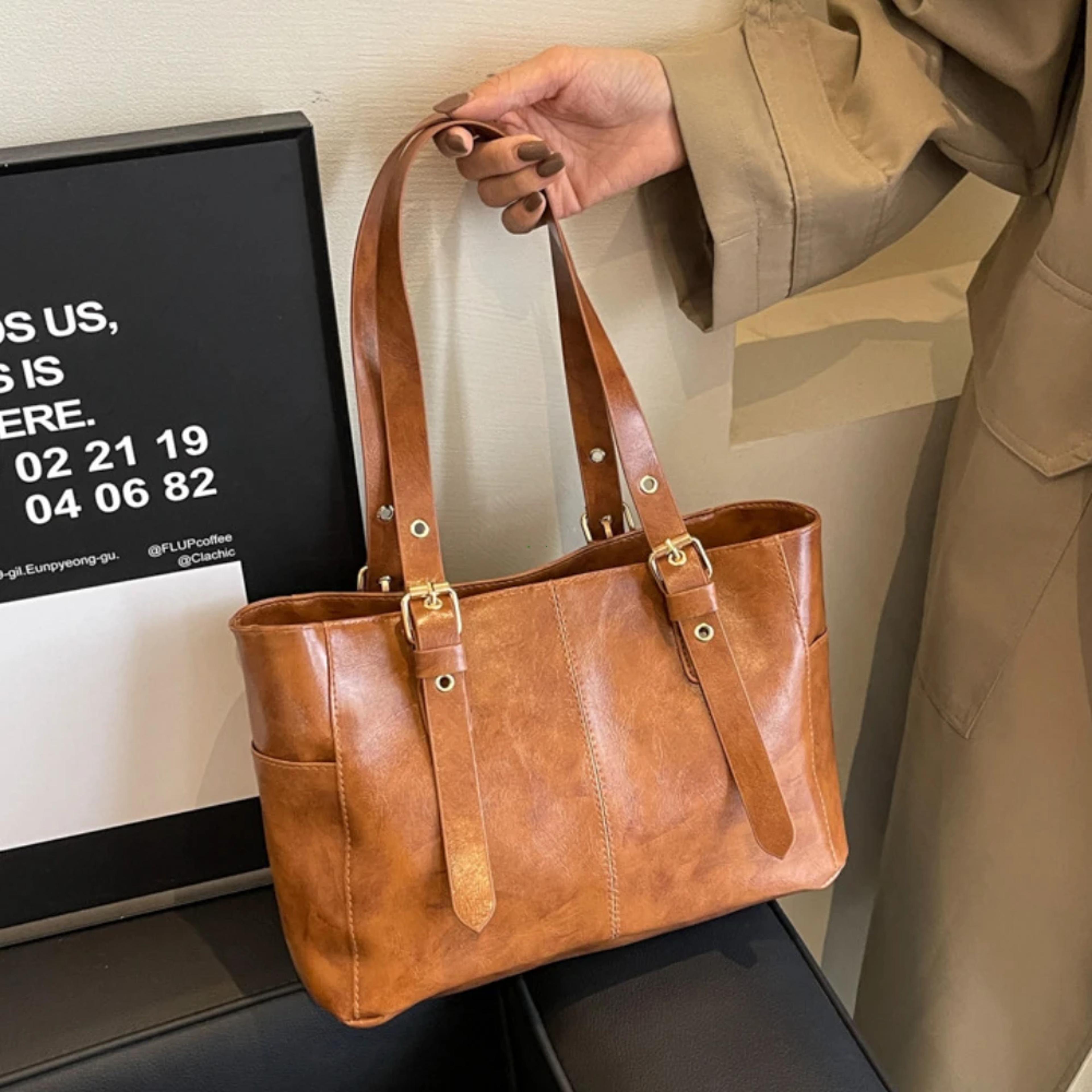 fashionable retro womens leather shoulder bag high-end large capacity tote for commuters and everyday use