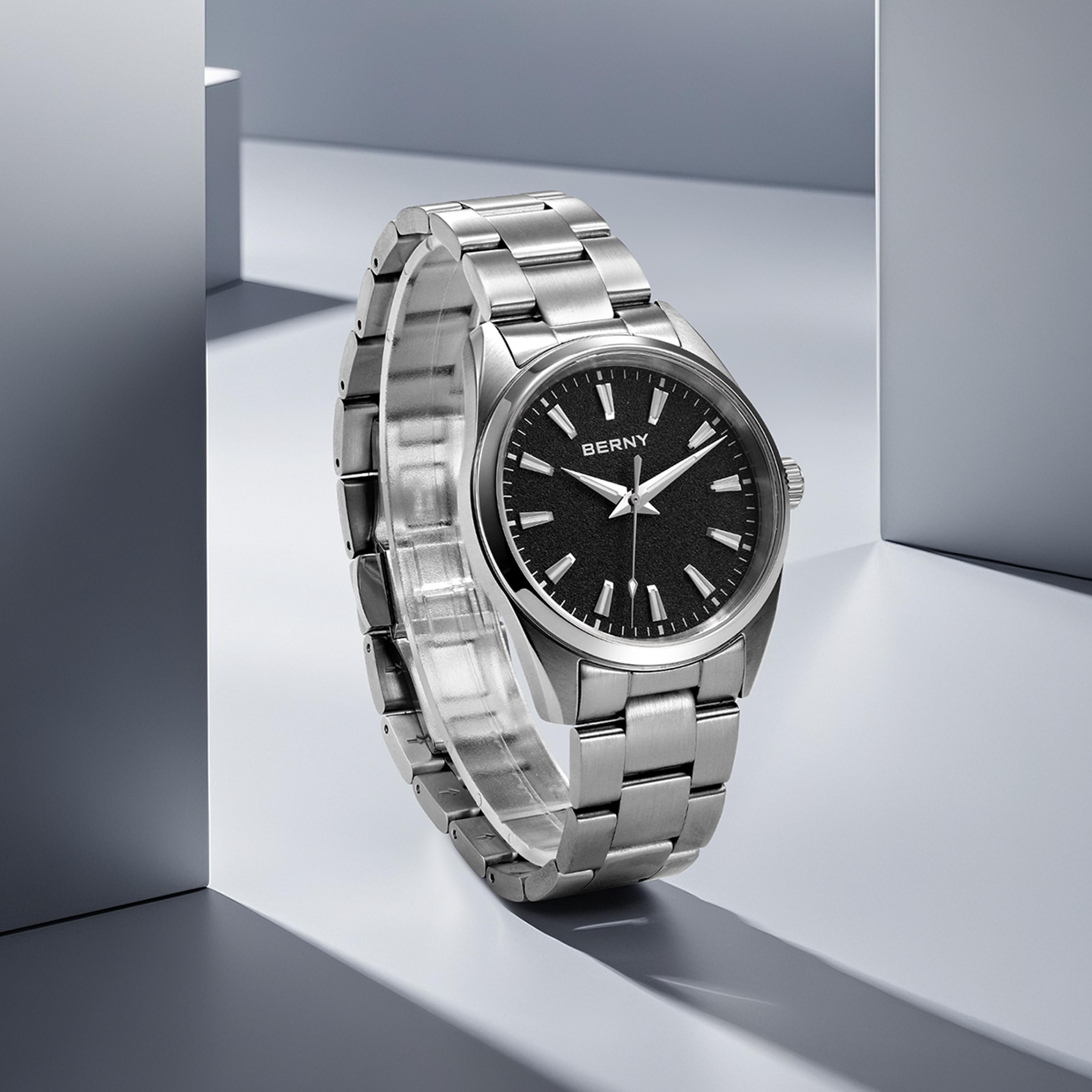 Sapphire Luminous Mens Quartz Watch Stainless Steel Business Watch 3