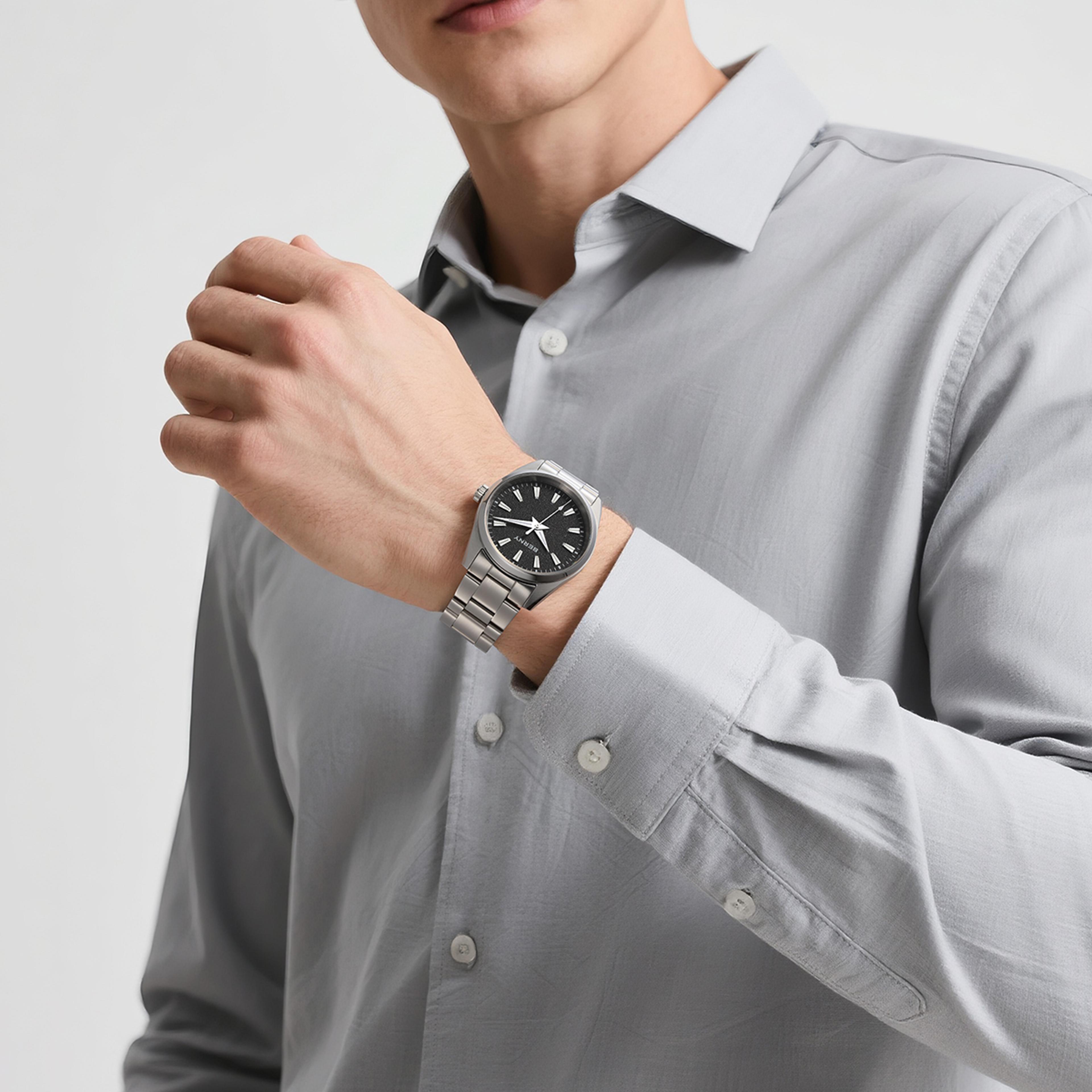 Sapphire Luminous Mens Quartz Watch Stainless Steel Business Watch 4