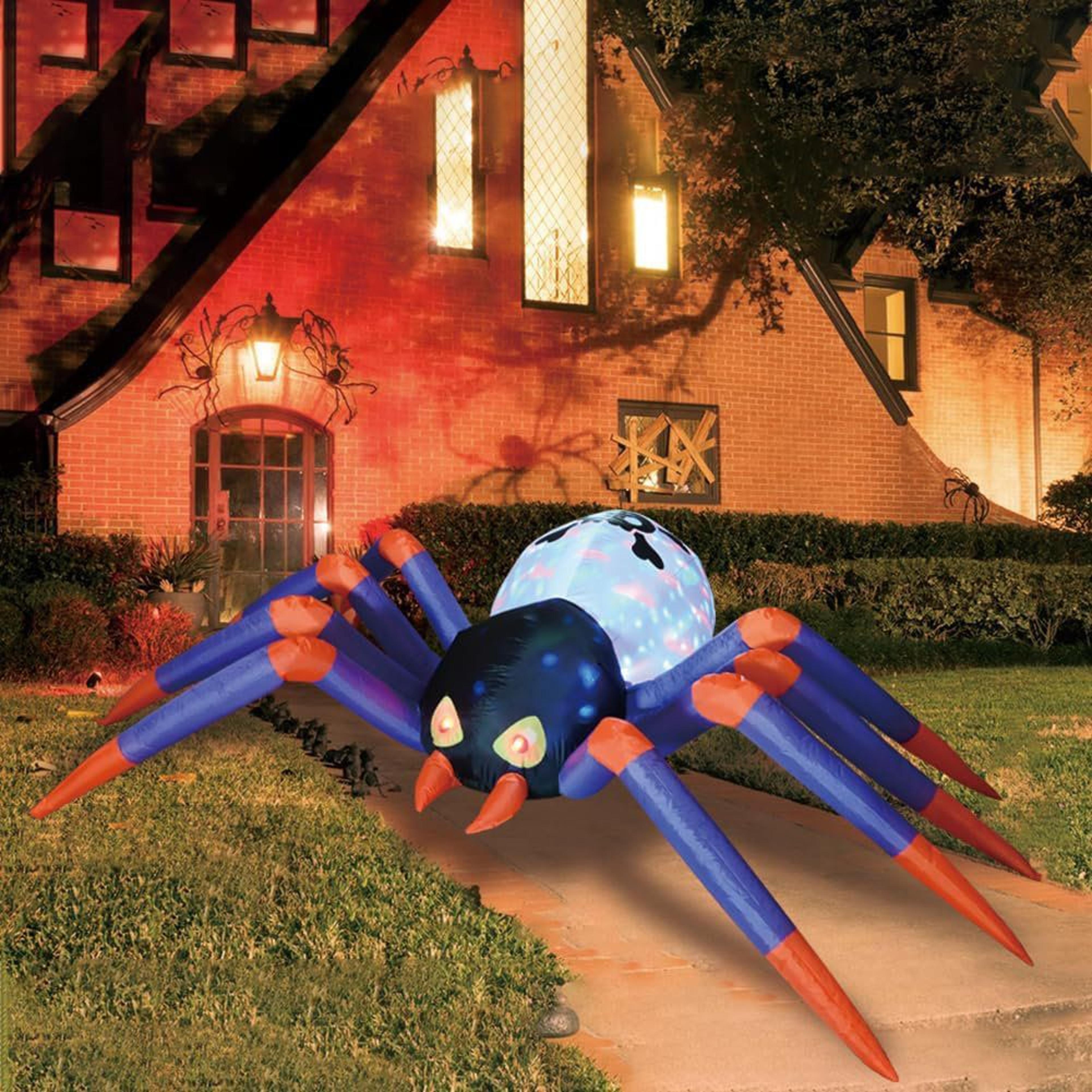 Halloween Outdoor Inflatable Decoration With LED Lights And Polyester 3