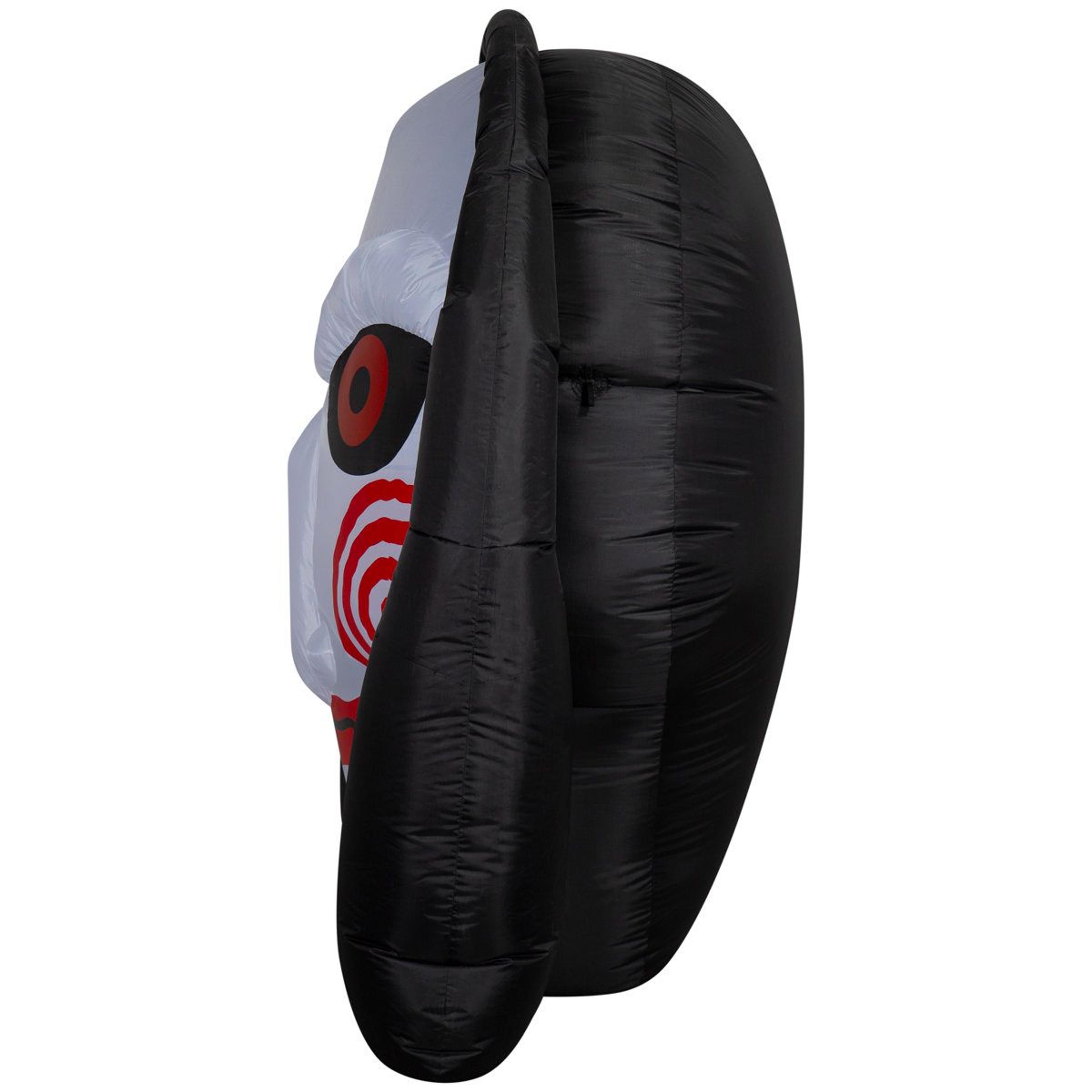 Halloween Inflatable Outdoor Decoration With LED Lights And Plug In Power 1