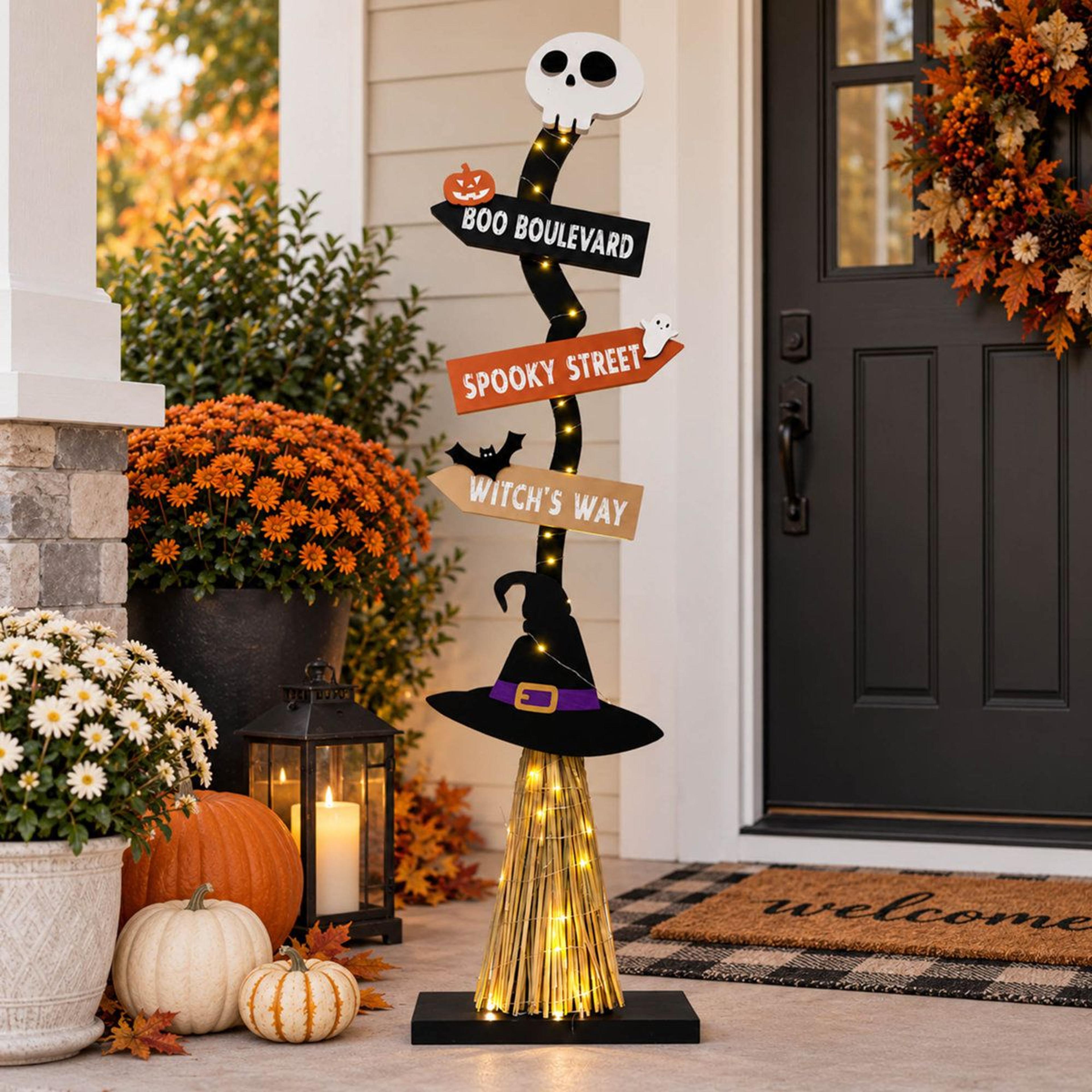 Light Up Wooden Witch Broom Halloween Decoration With Warm White LED Lights 4